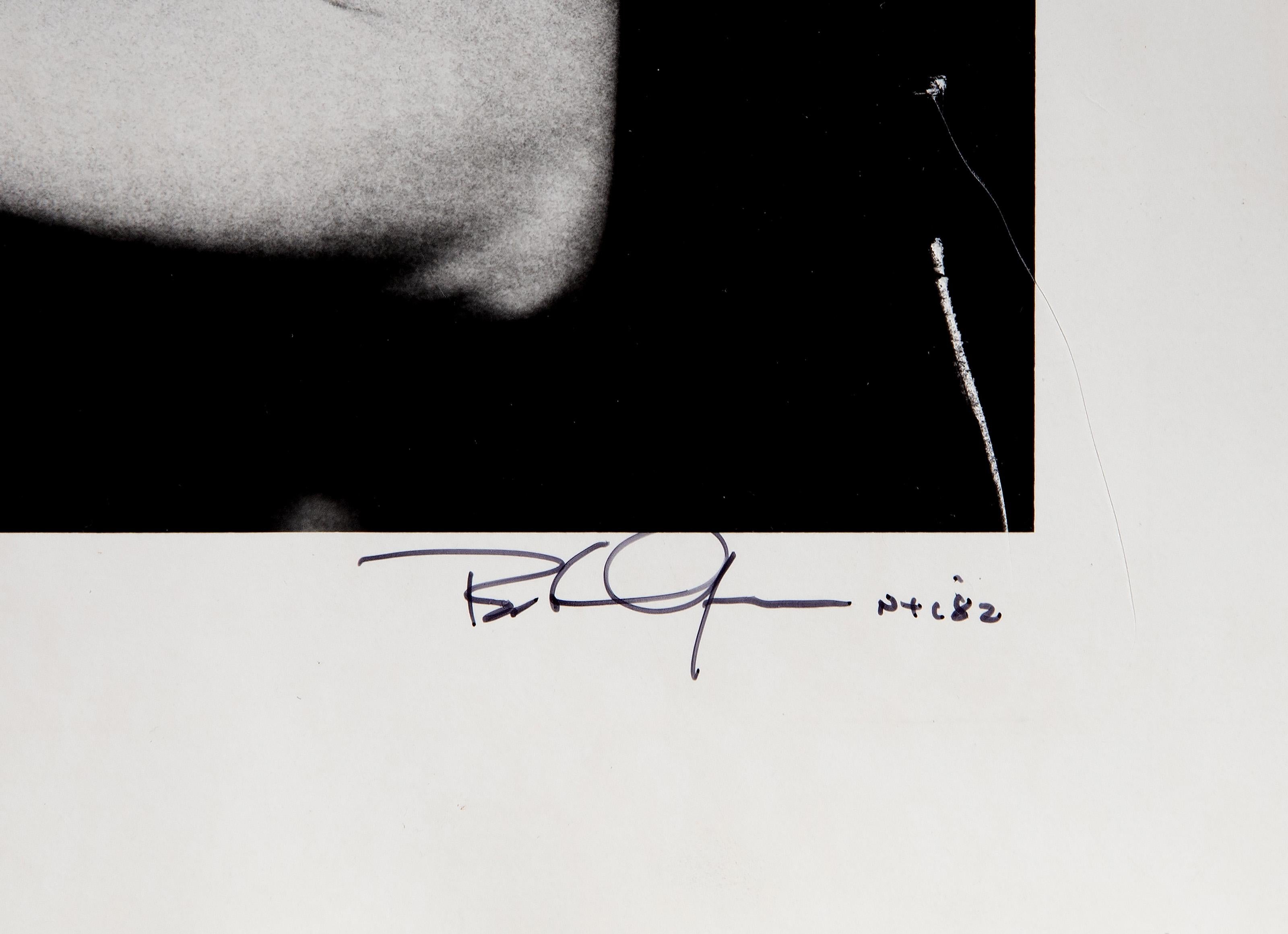 Yoko Ono and John Lennon In Love, Black & White Photograph by Bob Gruen For Sale 2