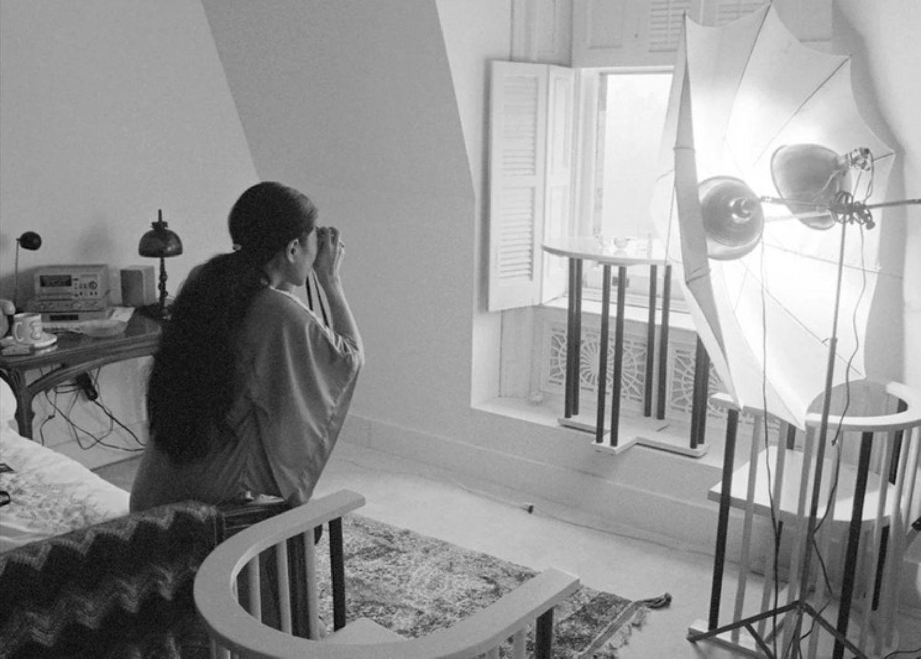 Yoko Ono making Season of Glass album cover, Dakota, NYC 1981