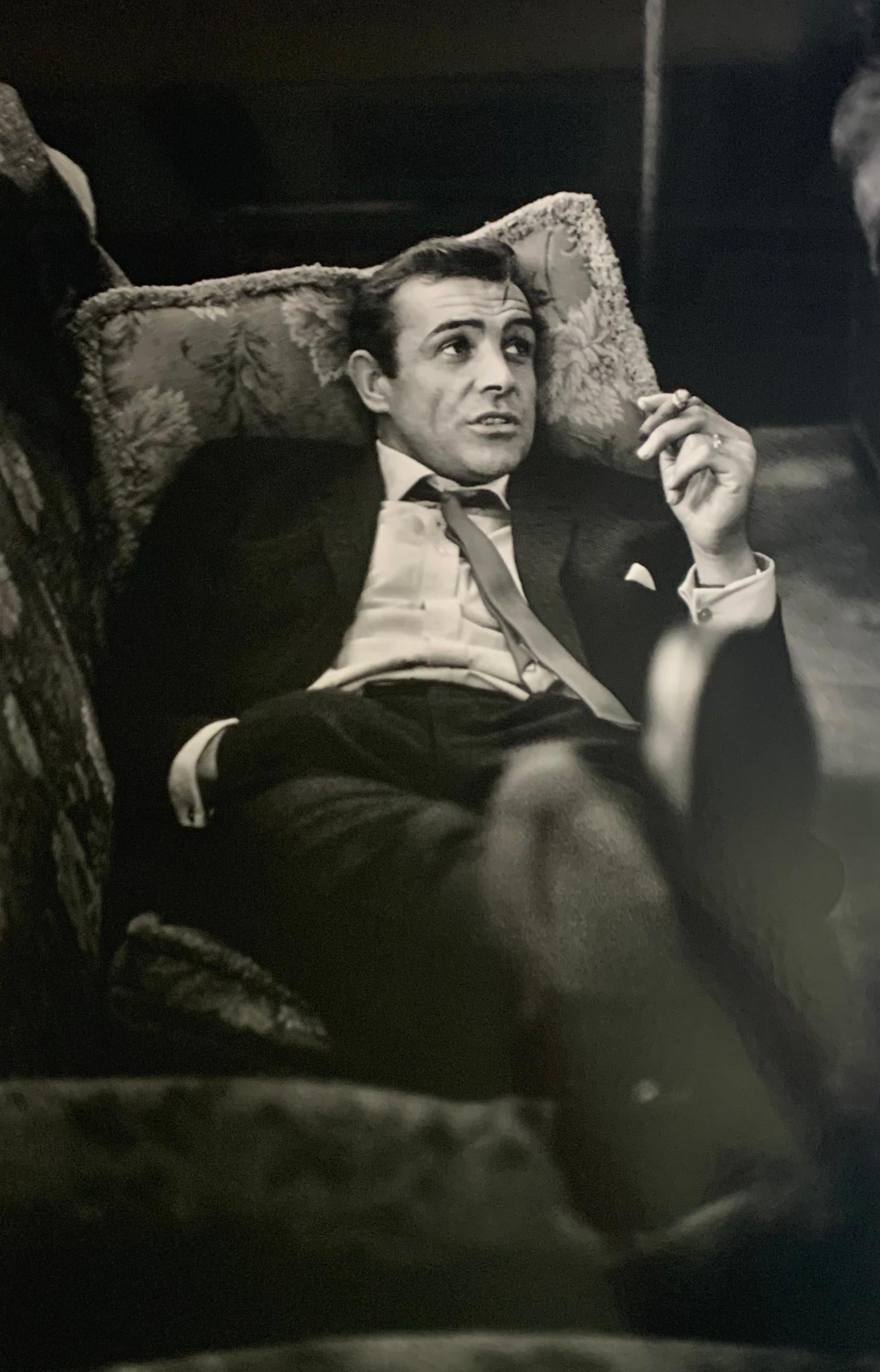Portrait Photograph Bob Haswell - « Sexy Scot » - Imprimé à la gélatine argentique encadré James Bond 007