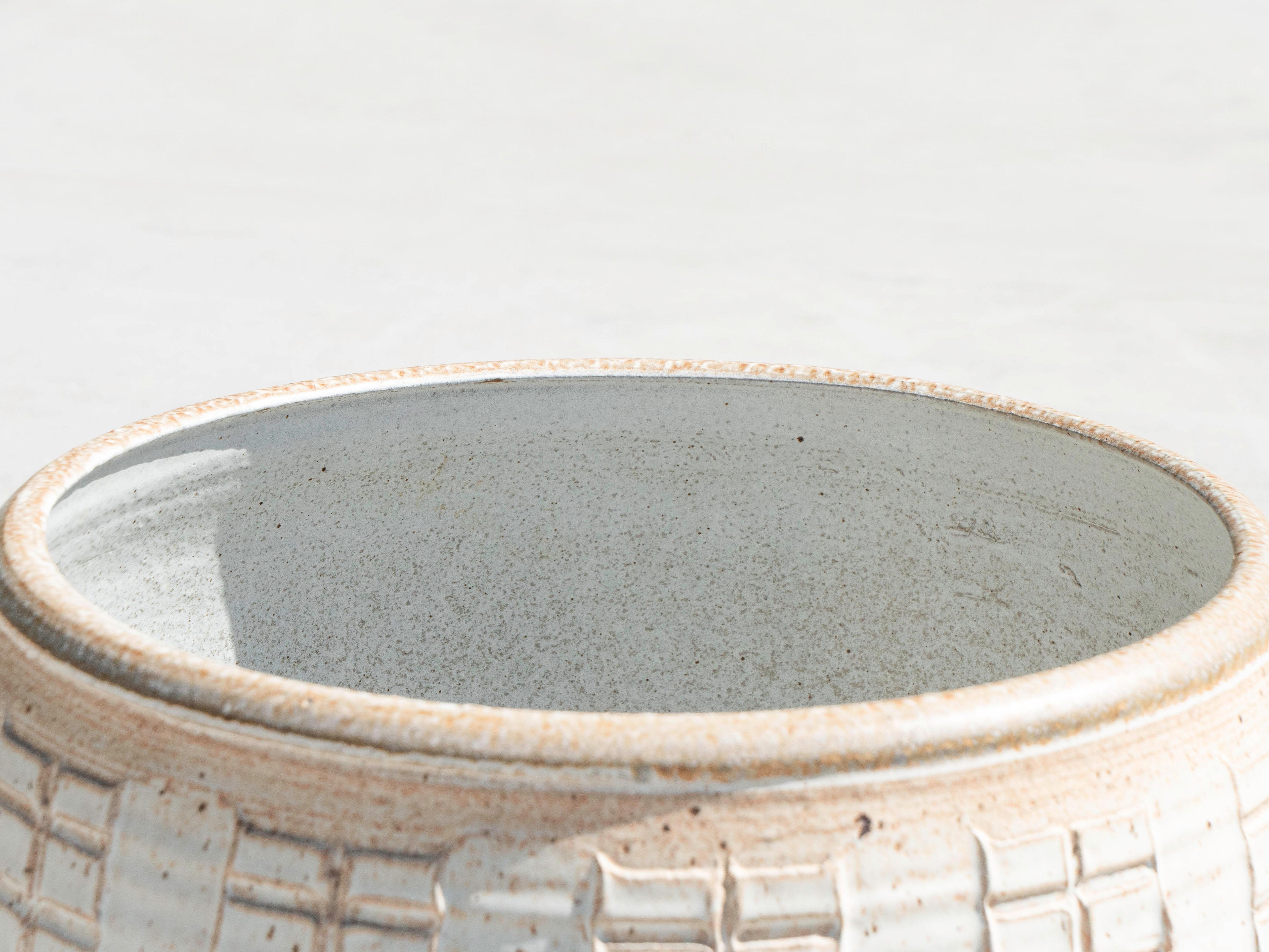 Bob Kinzie Affiliated Craftsmen Pottery Planter, California 1960's Bon état - En vente à Los Angeles, CA