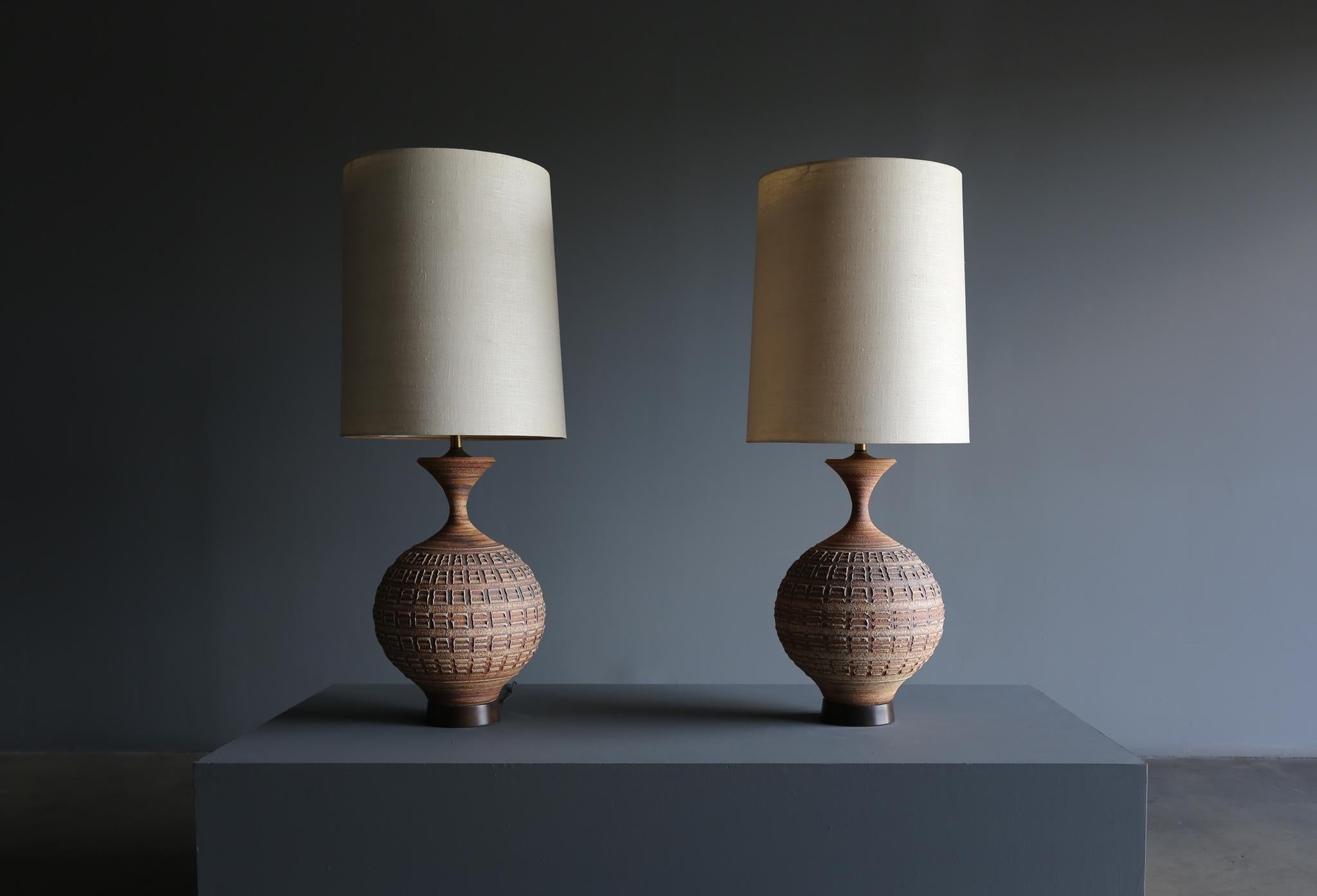 Bob Kinzie Groe O Series-Tischlampen aus Keramik, um 1965 (Moderne der Mitte des Jahrhunderts) im Angebot