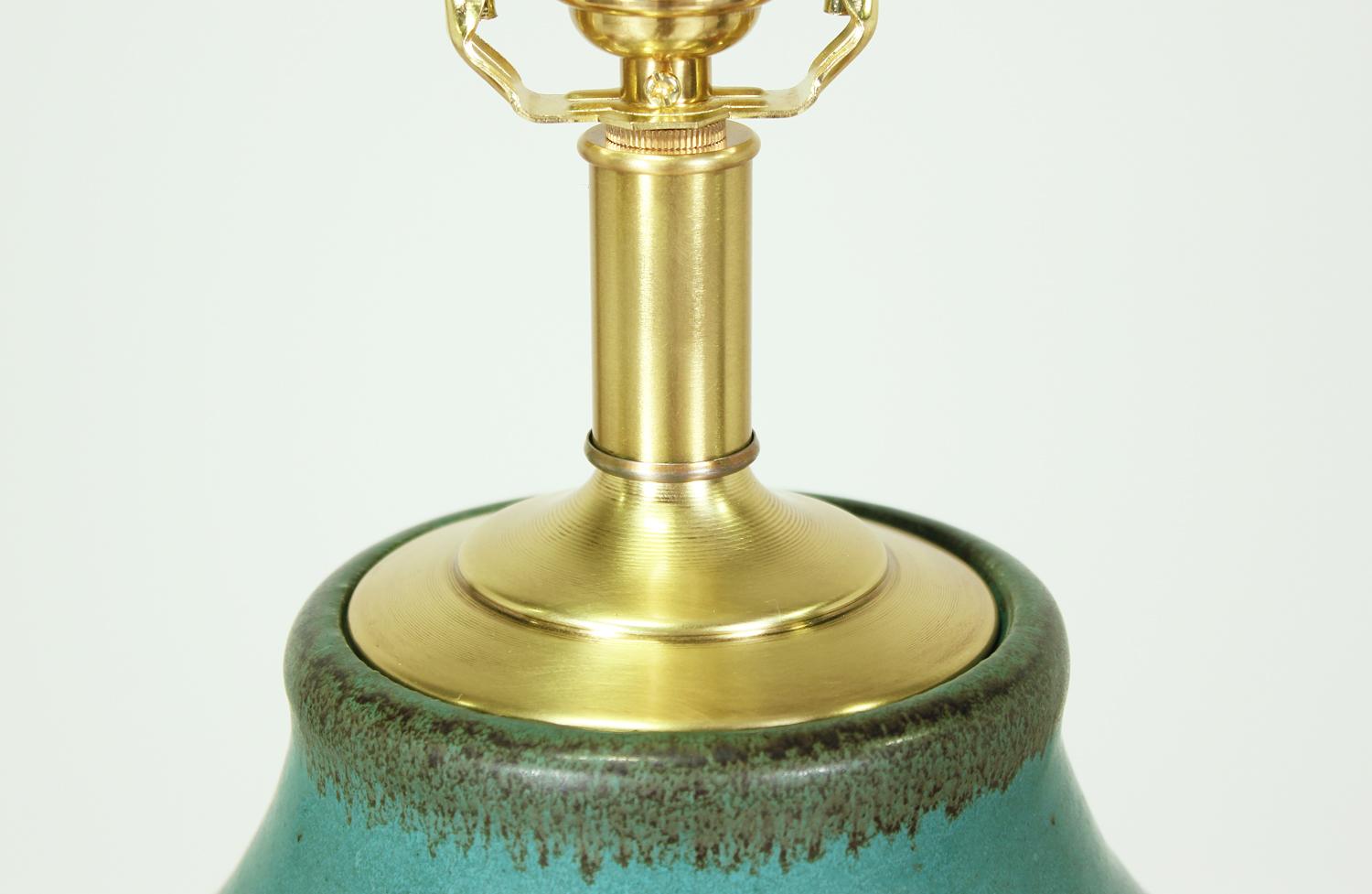 Bob Kinzie “N-Series” Glazed Teal Ceramic Table Lamp for Affiliated Craftsmen In Excellent Condition In Los Angeles, CA