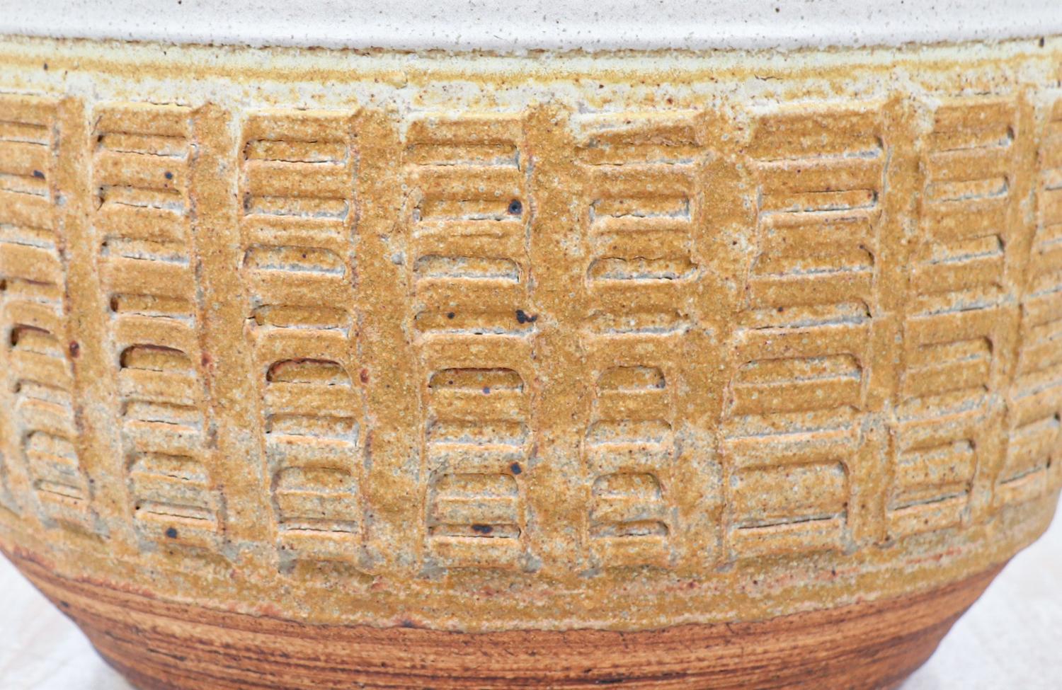 Milieu du XXe siècle Vase jardinière en poterie de grès de Bob Kinzie pour artisans acheteurs professionnels en vente