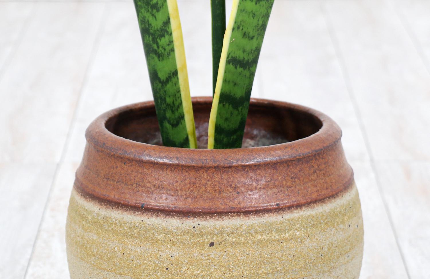 Bob Kinzie Steingut-Keramik-Vase, Pflanzgefäß für affiliated Craftsmen im Zustand „Hervorragend“ im Angebot in Los Angeles, CA