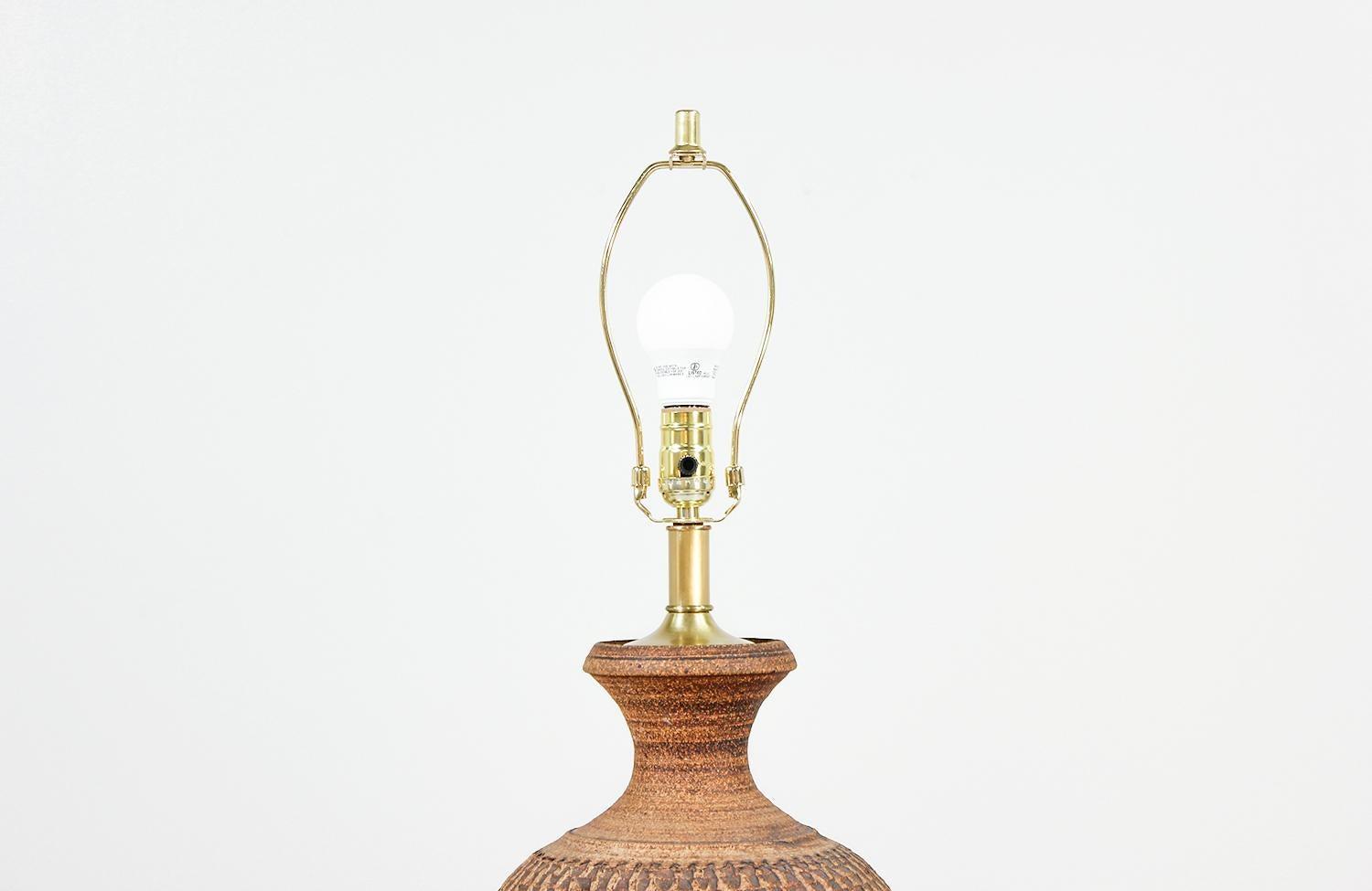 Mid-Century Modern Bob Kinzie “Z-Series” Ceramic Table Lamp for Affiliated Craftsmen