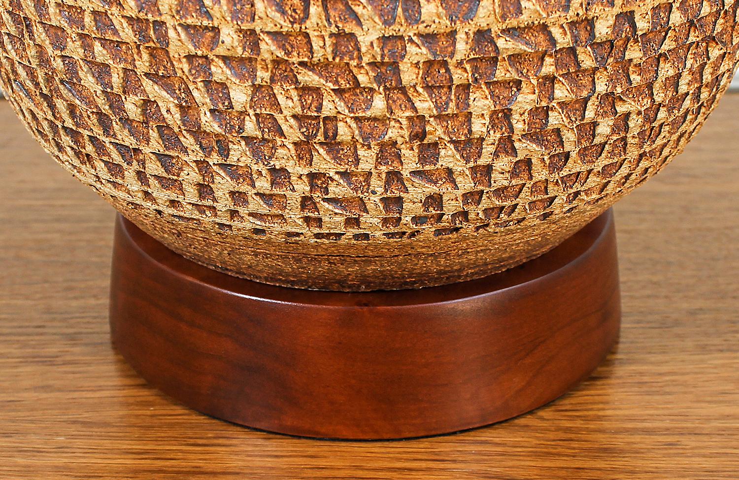Bob Kinzie “Z-Series” Ceramic Table Lamp for Affiliated Craftsmen 1