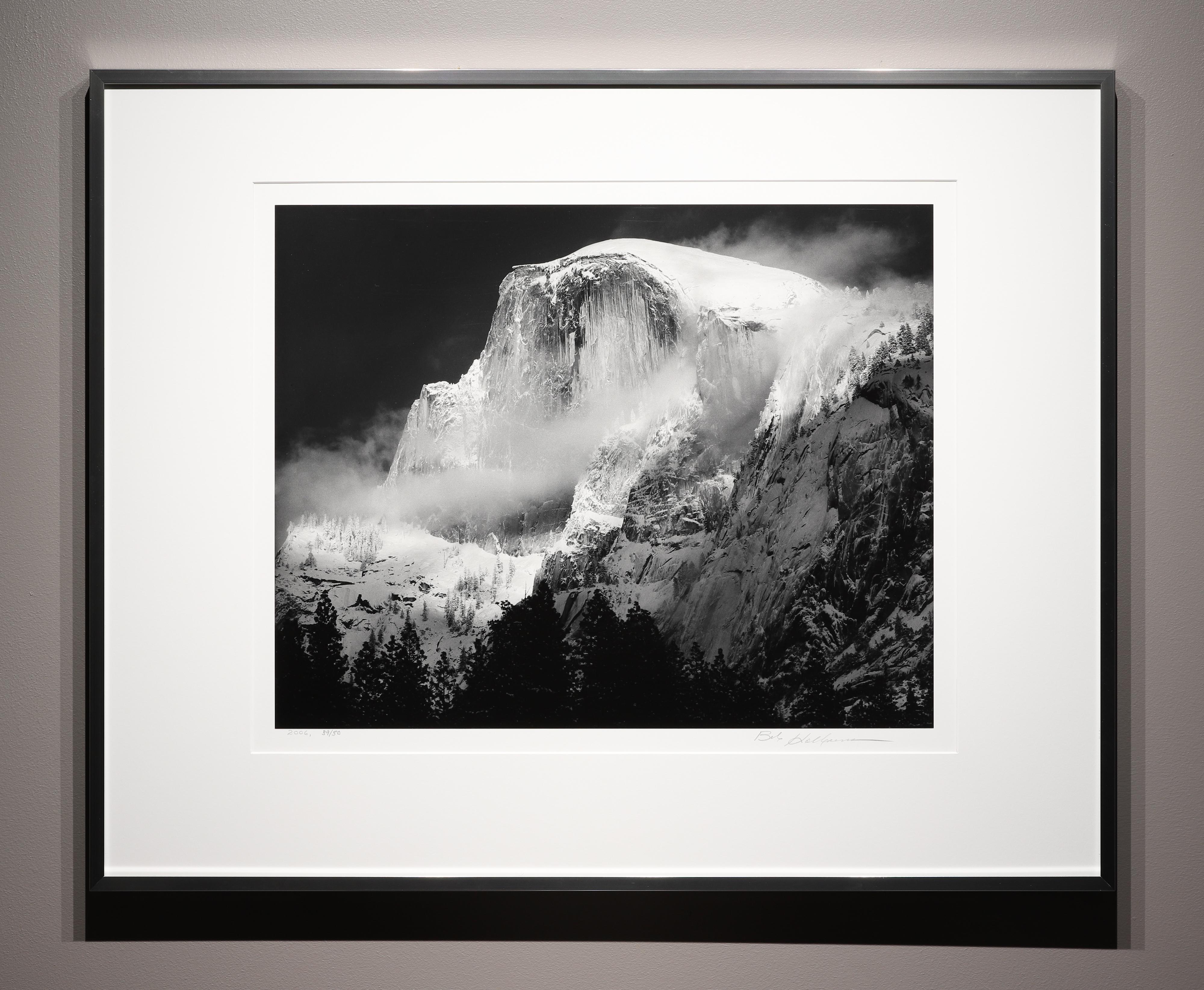 Bob Kolbrener Landscape Photograph – Porträt des Half Dome