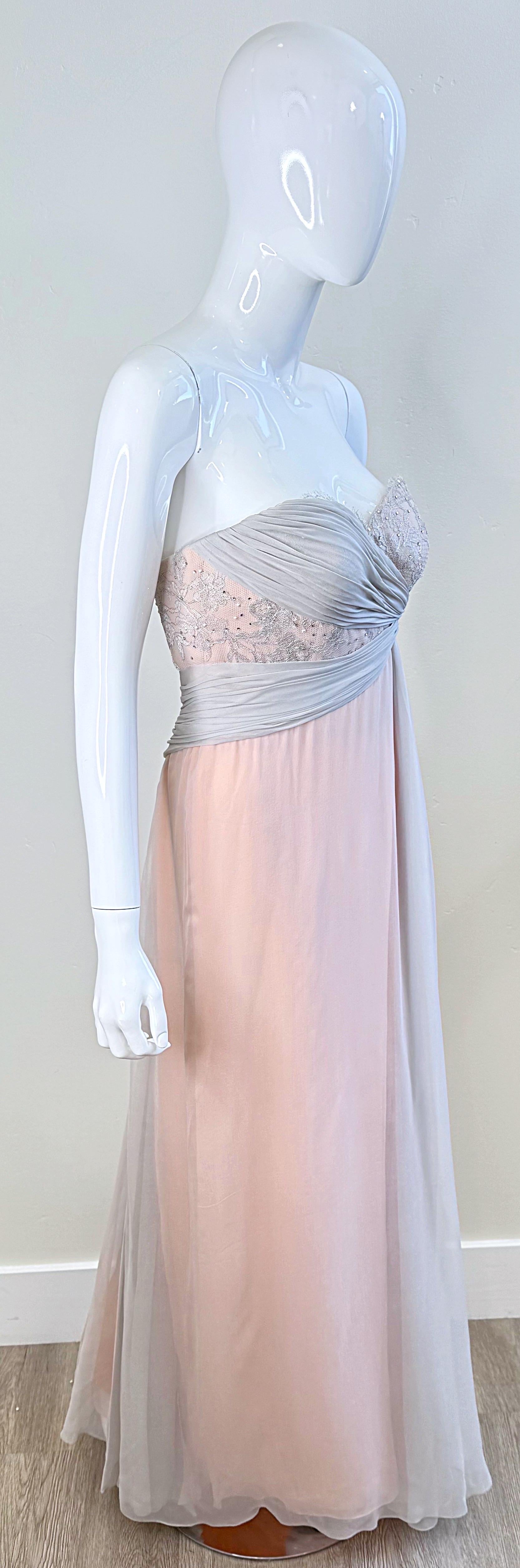 Bob Mackie Años 80 Talla 6 Rosa Claro + Gris Vestido Grecian de gasa de seda sin tirantes en venta 1