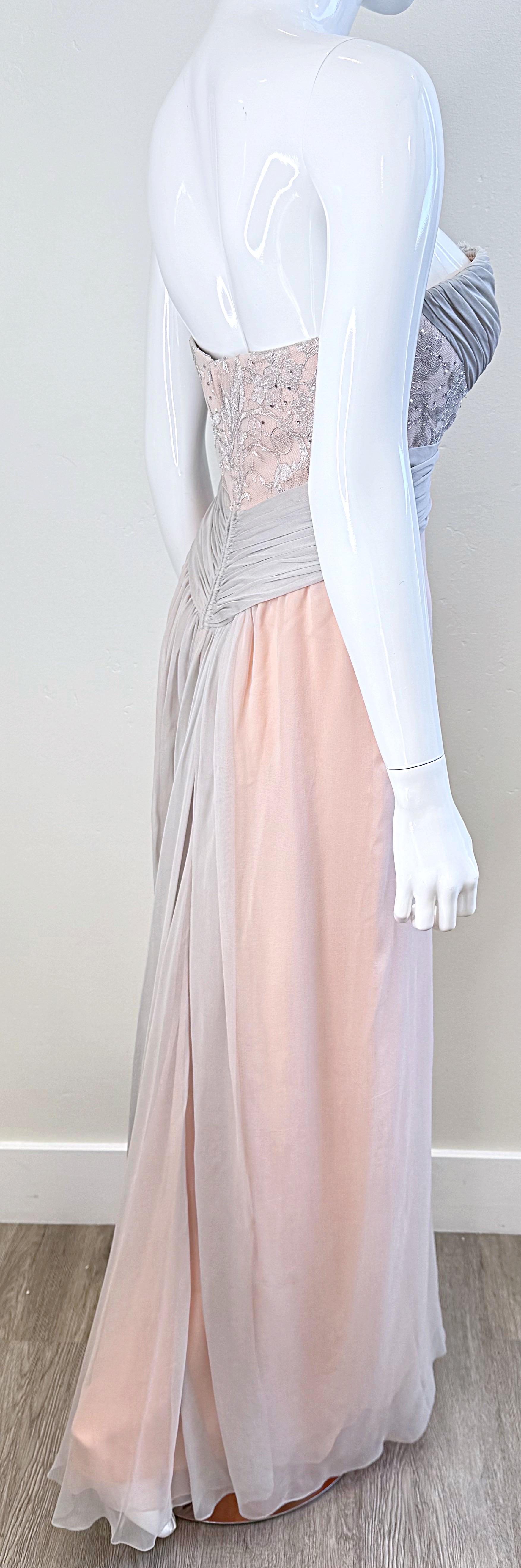 Bob Mackie Años 80 Talla 6 Rosa Claro + Gris Vestido Grecian de gasa de seda sin tirantes en venta 3