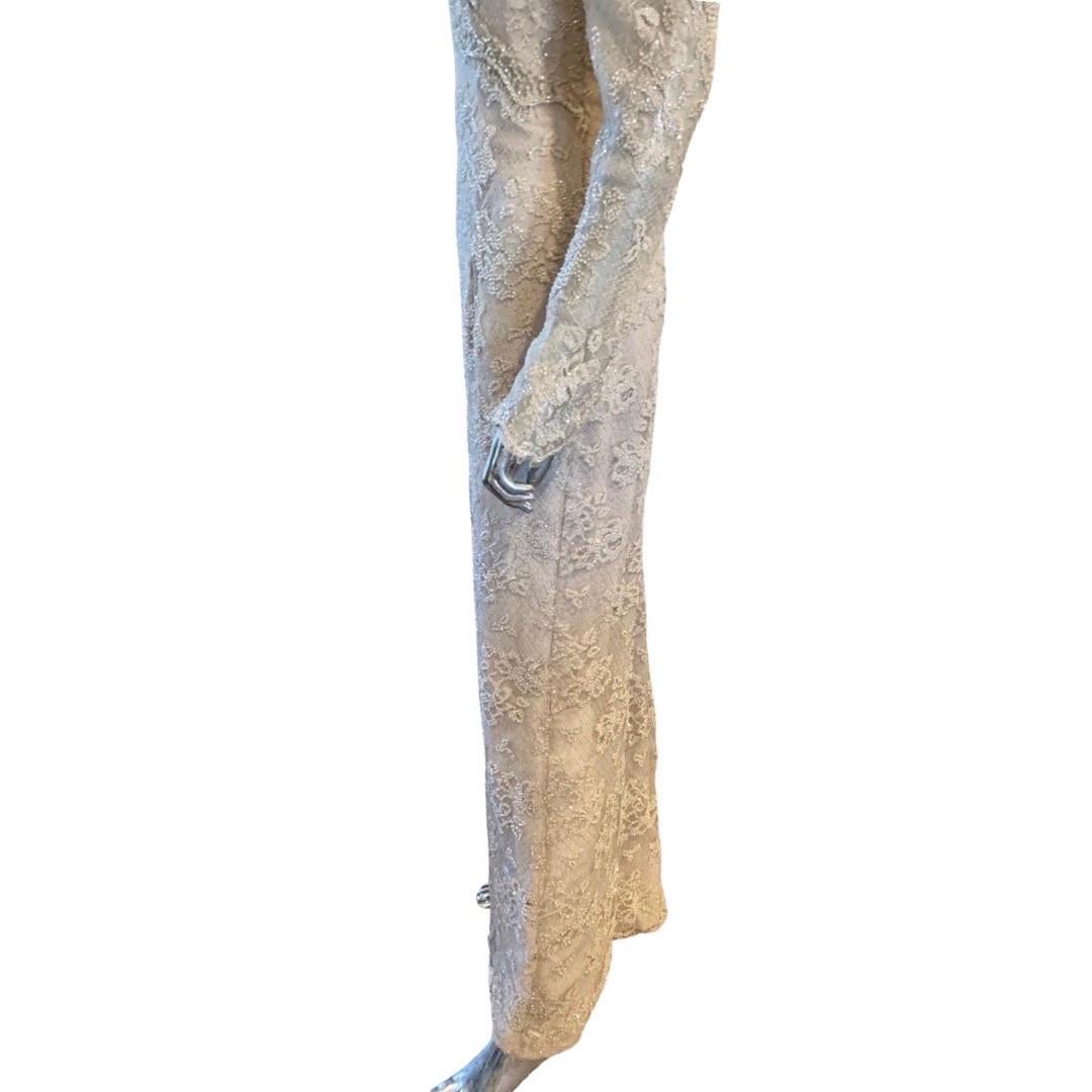 Bob Mackie - Robe de soirée en dentelle perlée, épaules dénudées, taille 6 Bon état - En vente à Palm Springs, CA