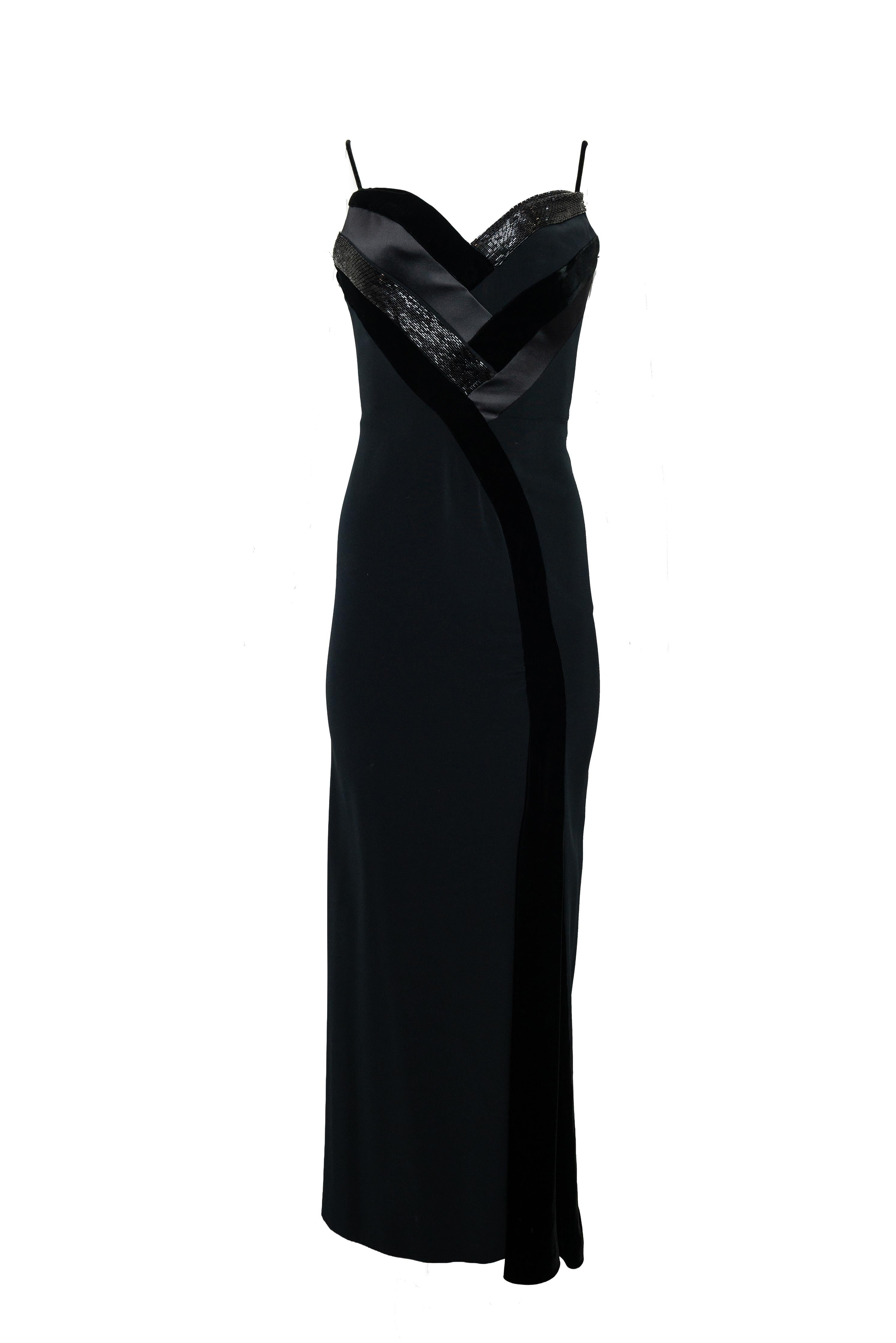 Noir Bob Mackie Black Evening Gown With Velvet & Beaded Trim en vente
