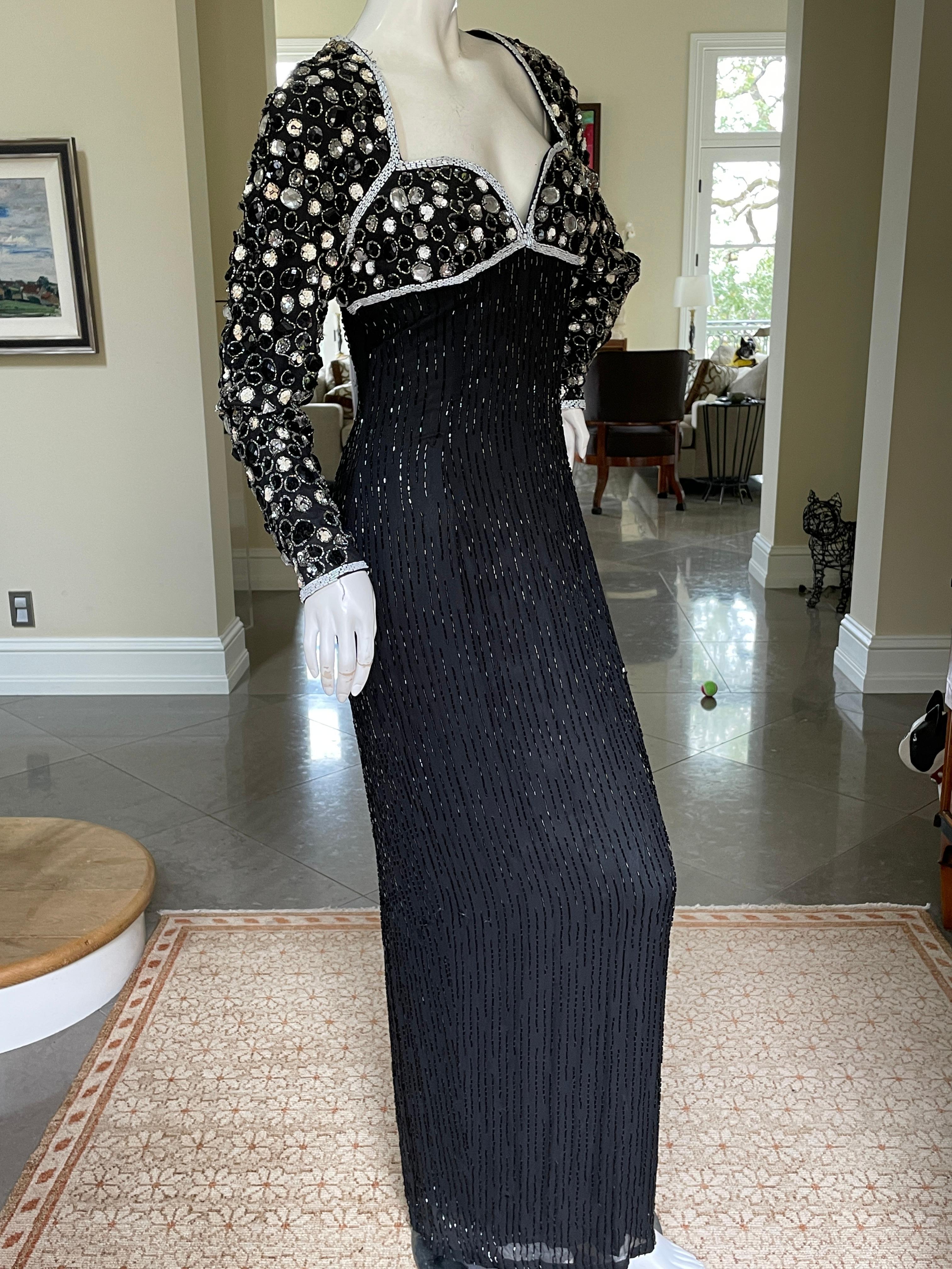 Bob Mackie Dramático vestido de noche de los años 80 con pedrería y escote en pico en venta 1