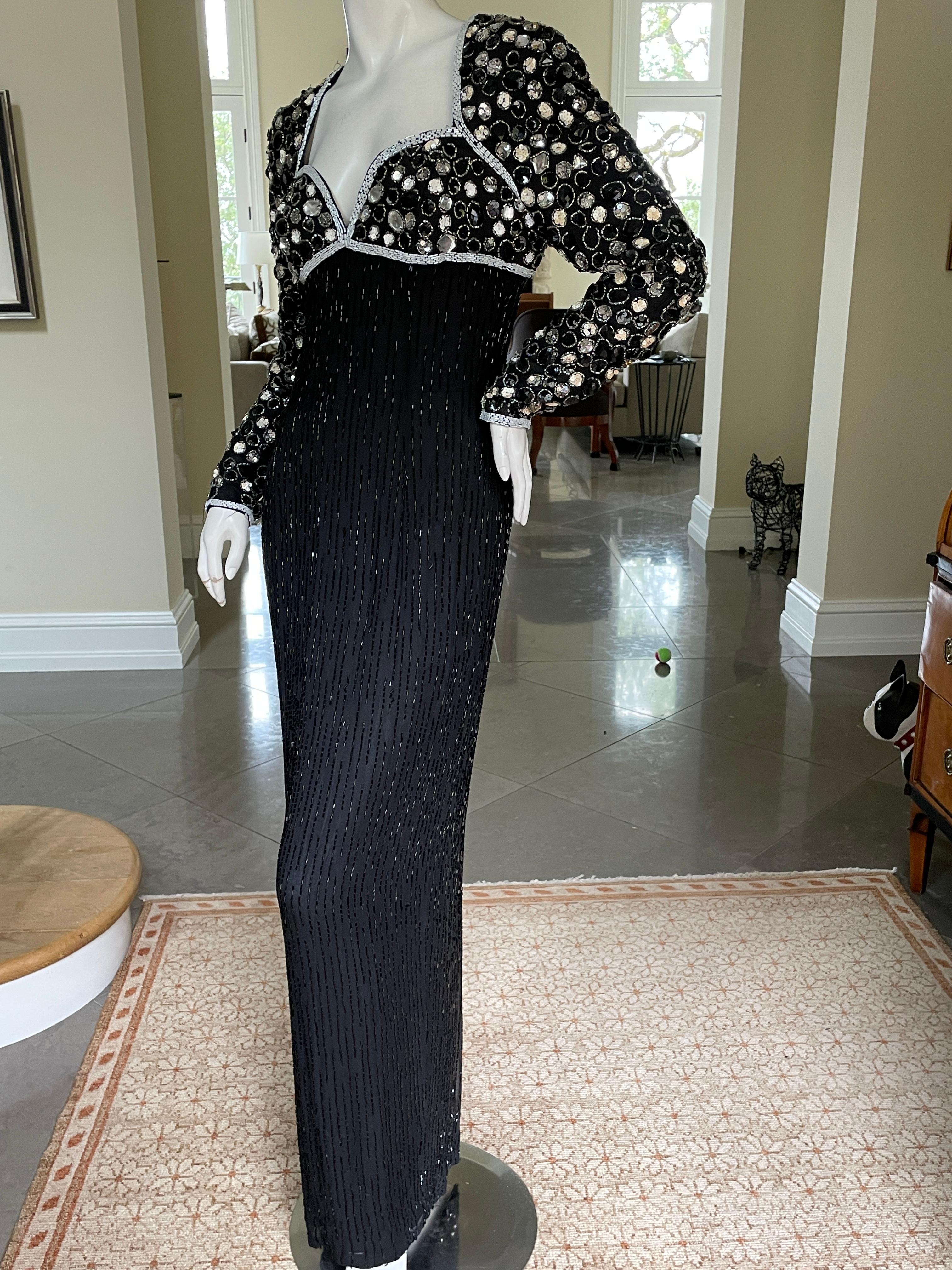 Bob Mackie Dramático vestido de noche de los años 80 con pedrería y escote en pico en venta 3