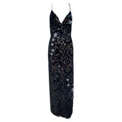 Abito da sera in velluto devoré nero con cristalli di Bob Mackie, ispirato a Elisabetta I, anni '70