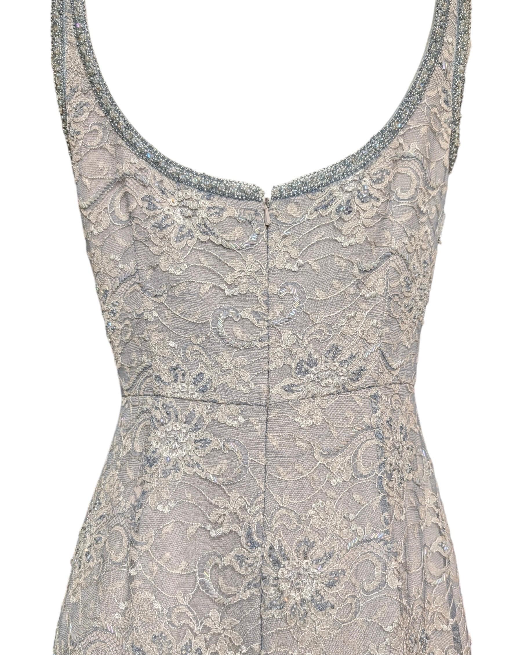 Bob Mackie - Robe en dentelle perlée - Bleu glacier en vente 5