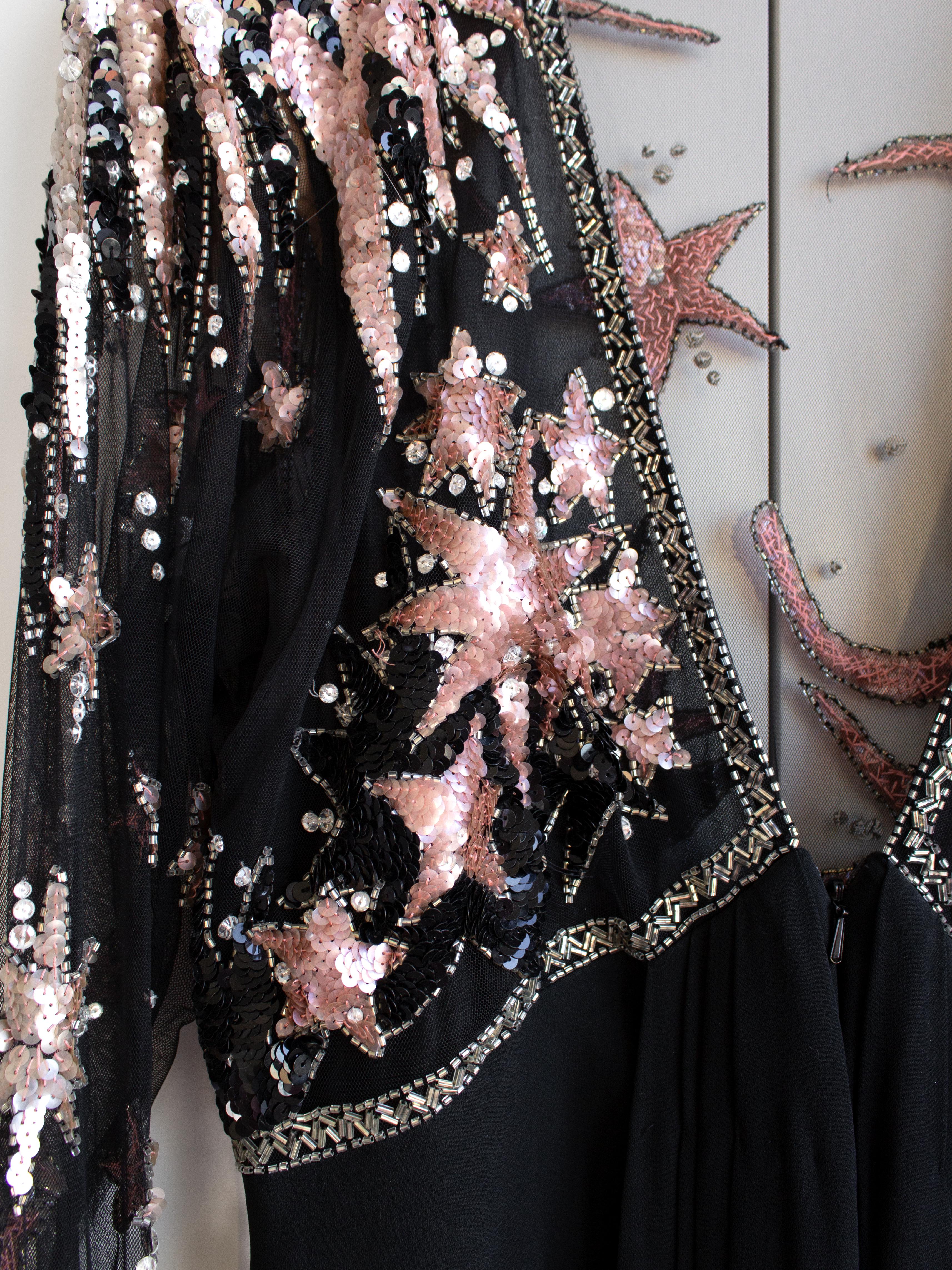 Bob Mackie Vintage 1980er Celestial Moon Stars Paillettenbesetztes rosa-schwarzes Vintage-Kleid im Angebot 6