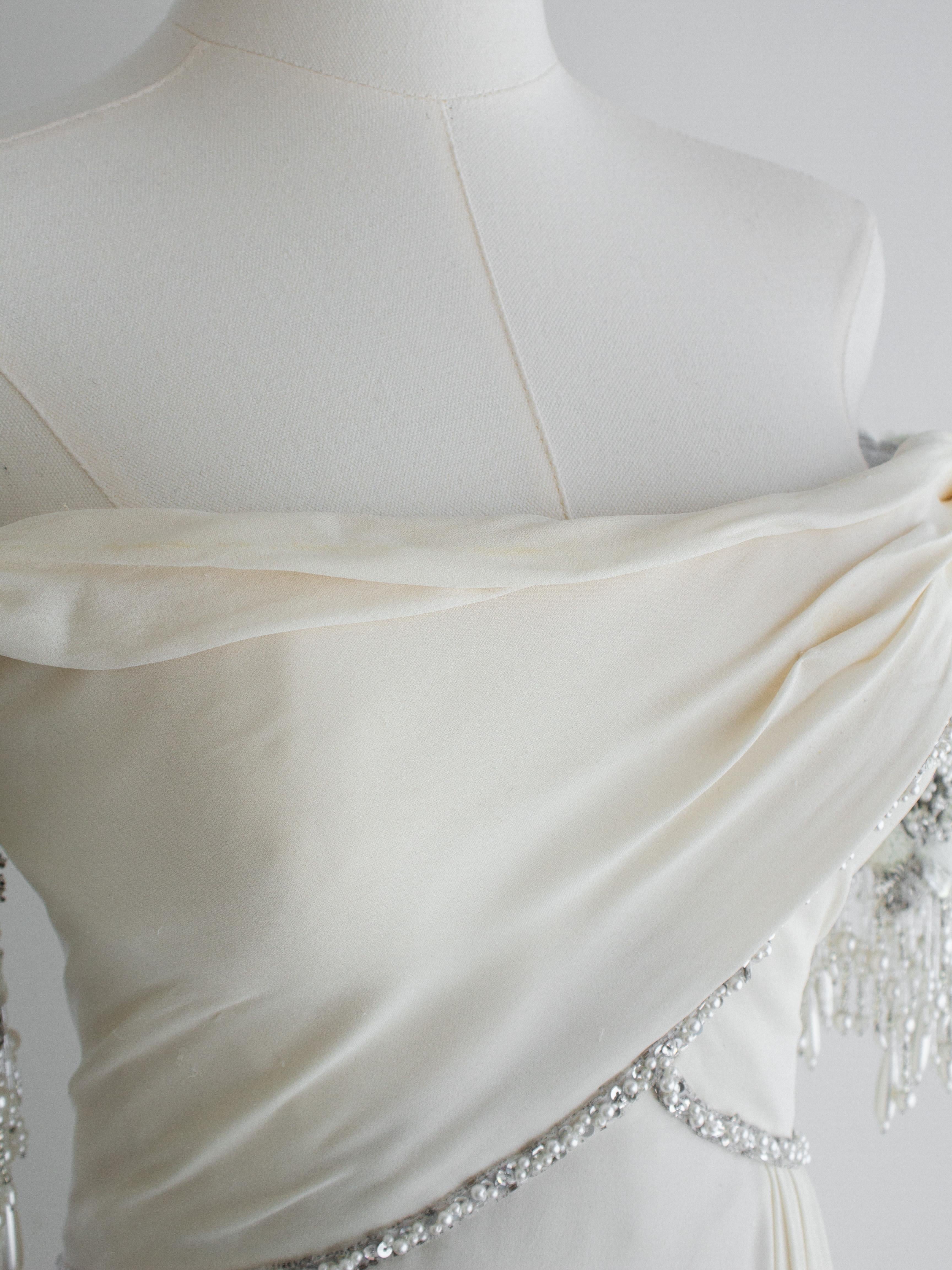 Bob Mackie Vintage 1980s White Flower Embellished Bridal Gown For Sale 6