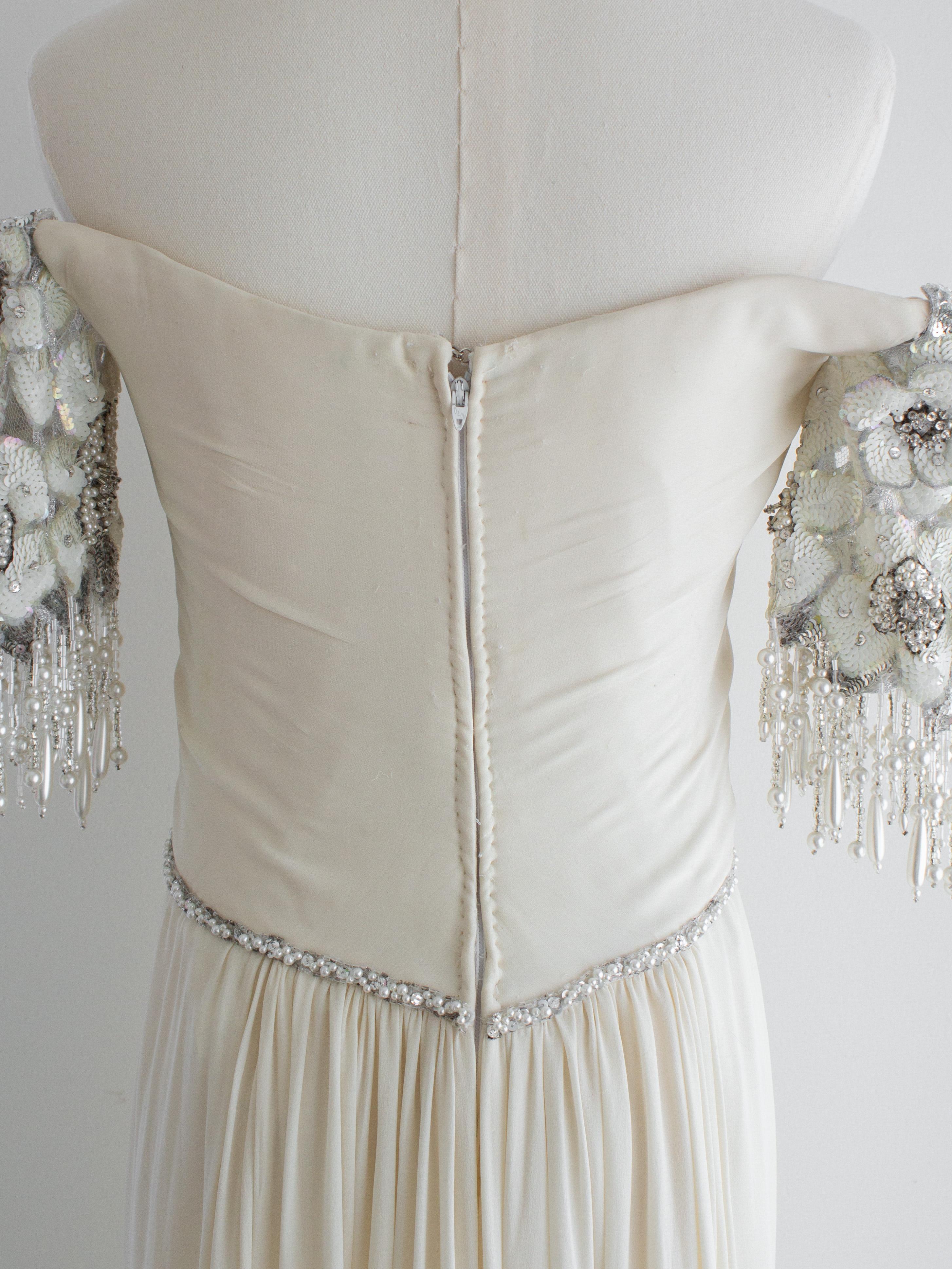 Bob Mackie Vintage 1980s White Flower Embellished Bridal Gown For Sale 5