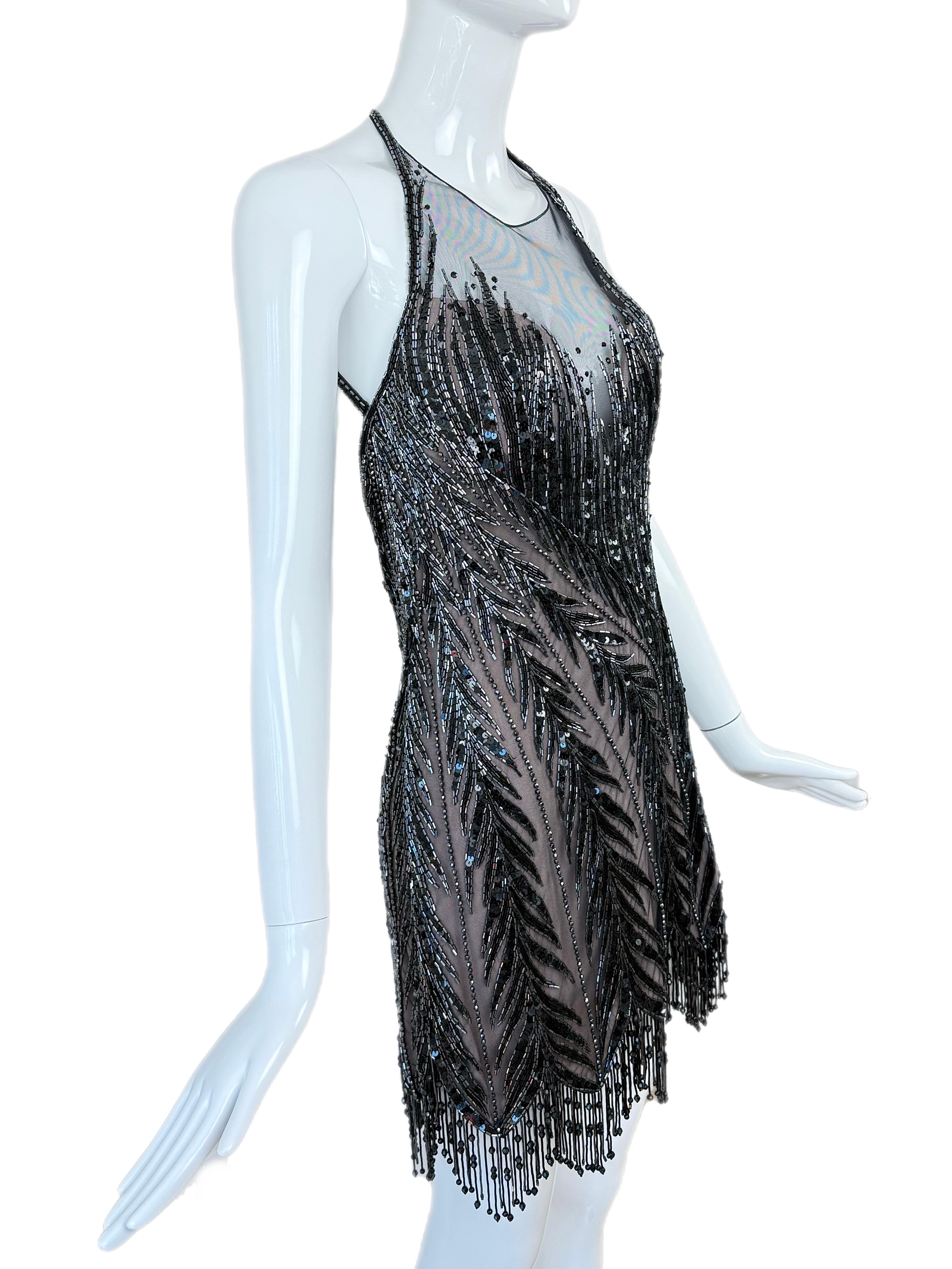 Gris BOB MACKIE Mini robe dos nu vintage anthracite lourde perlée en vente
