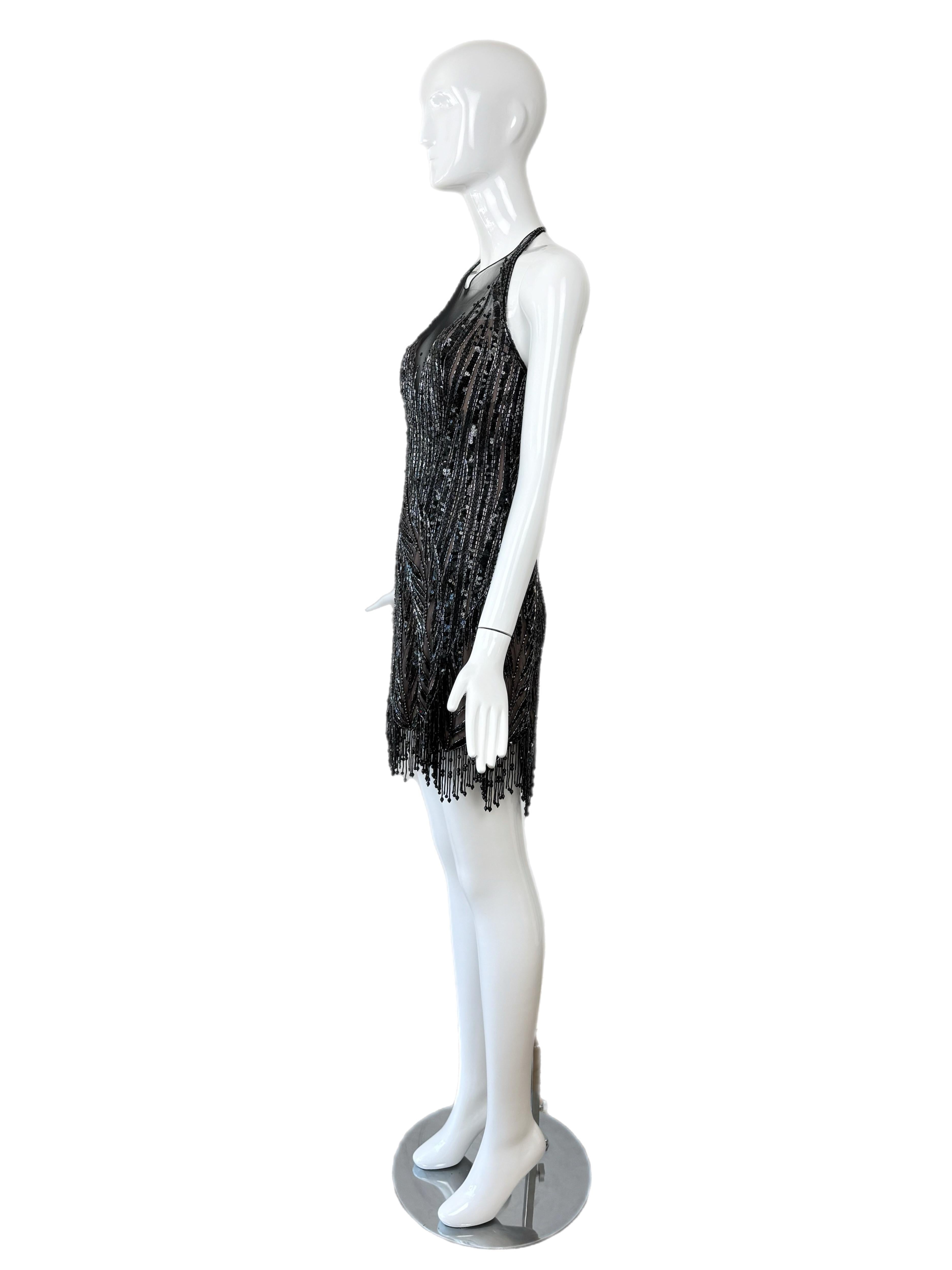 BOB MACKIE Mini robe dos nu vintage anthracite lourde perlée en vente 4