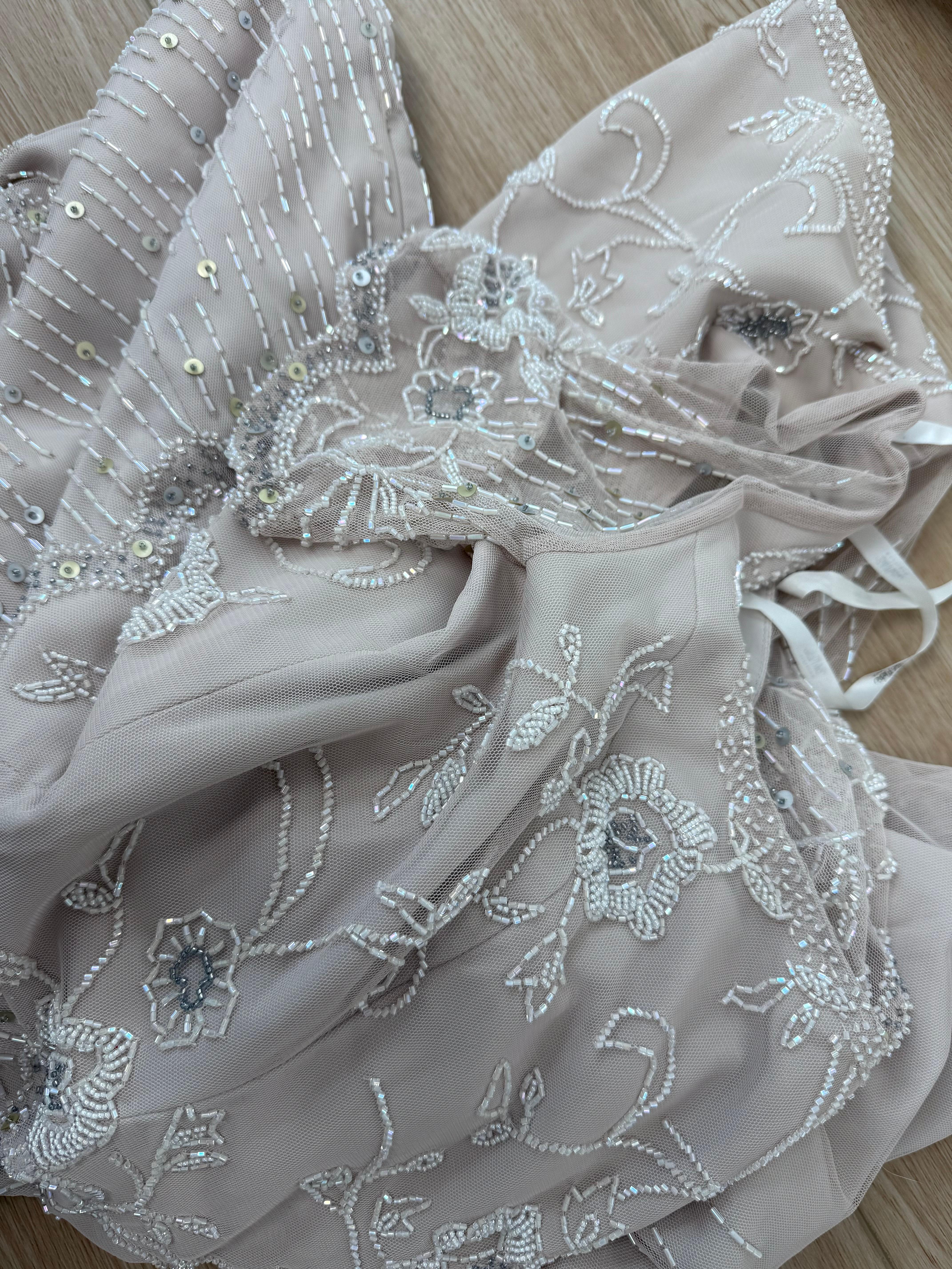 BOB MACKIE Vestido de Novia Vintage Taupe con Abalorios y Adornos Vestido de Novia Maxi en venta 1