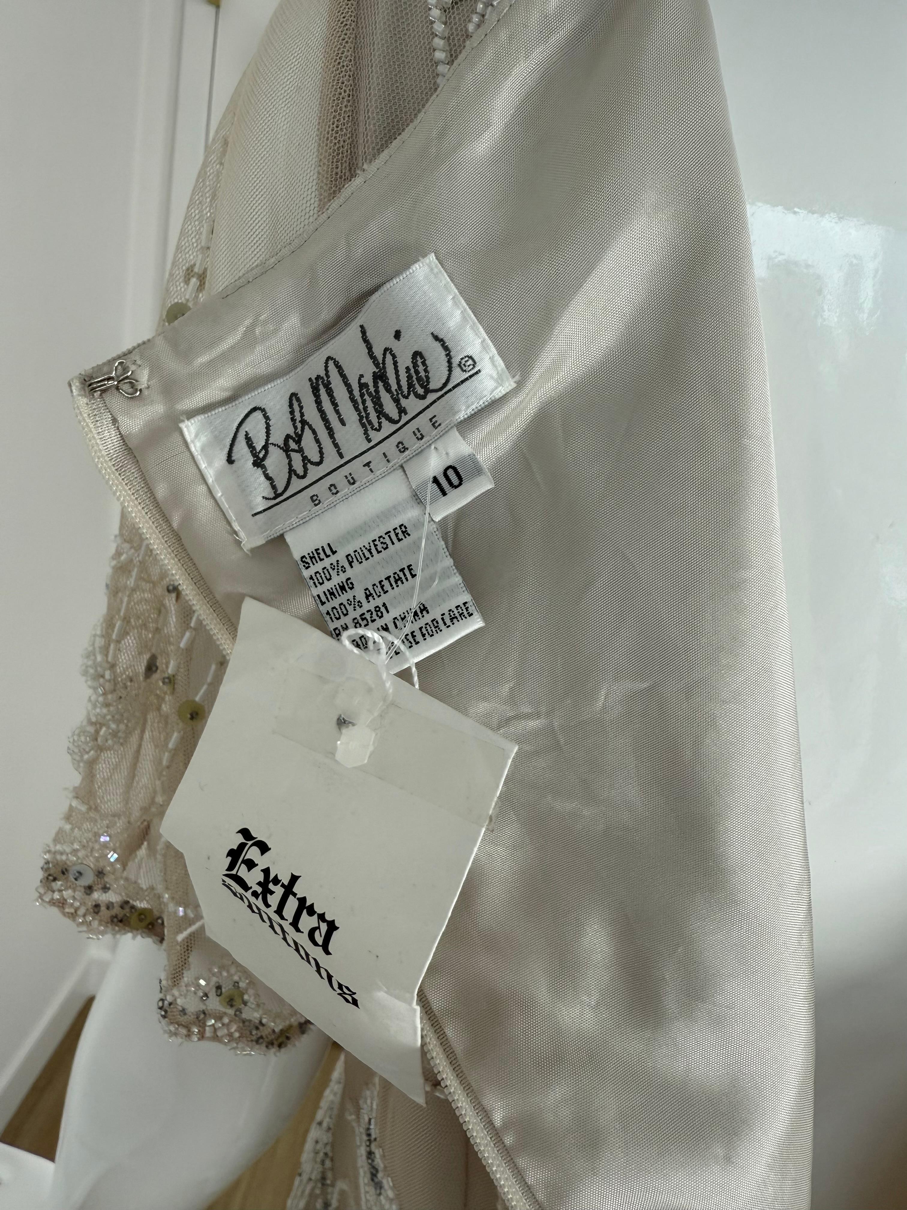BOB MACKIE Vestido de Novia Vintage Taupe con Abalorios y Adornos Vestido de Novia Maxi en venta 3