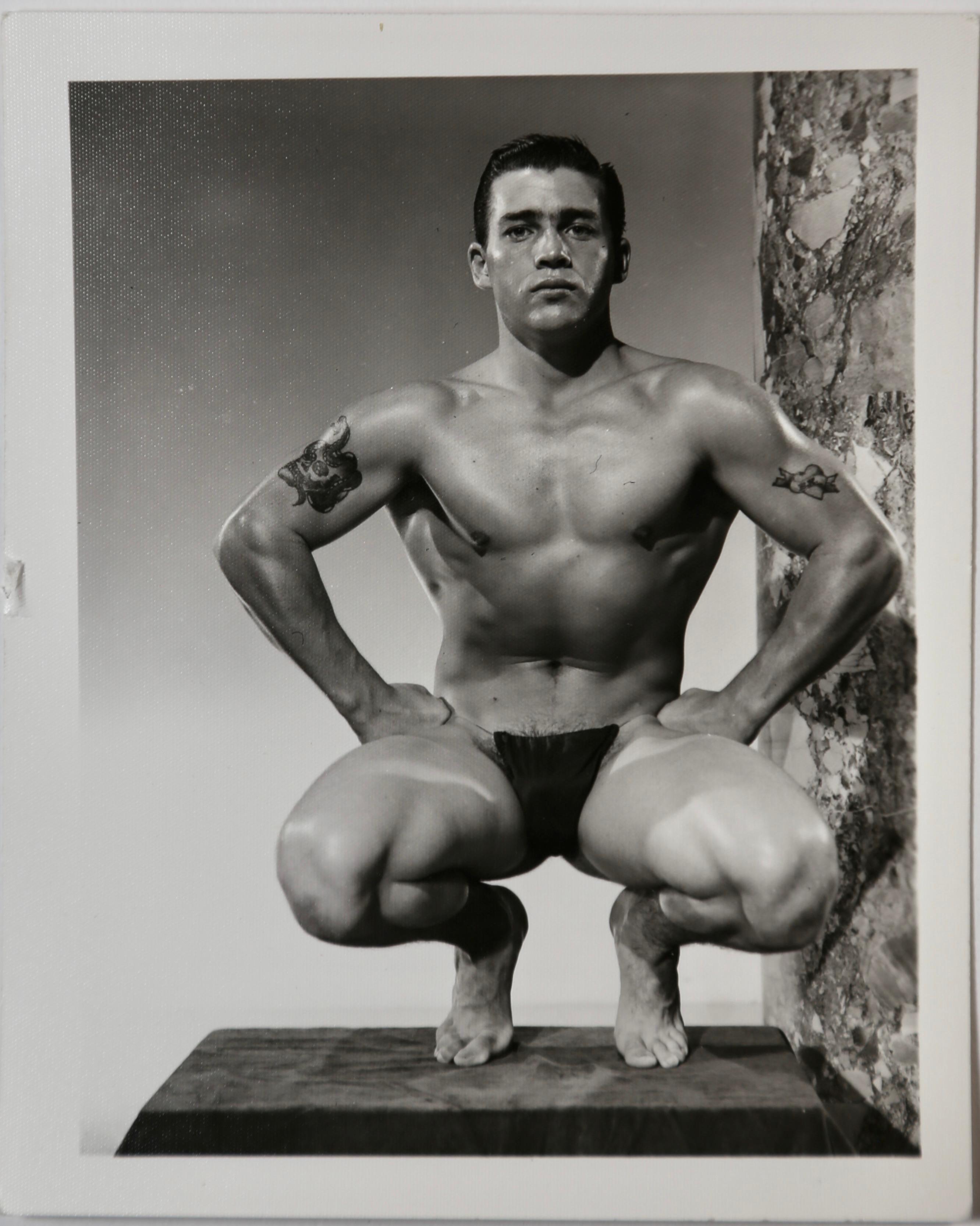 BOB MIZER  ATHLETIC MODEL GUILD 1950s Vintage 12 Photograph Series - Rome of Old in vendita 6