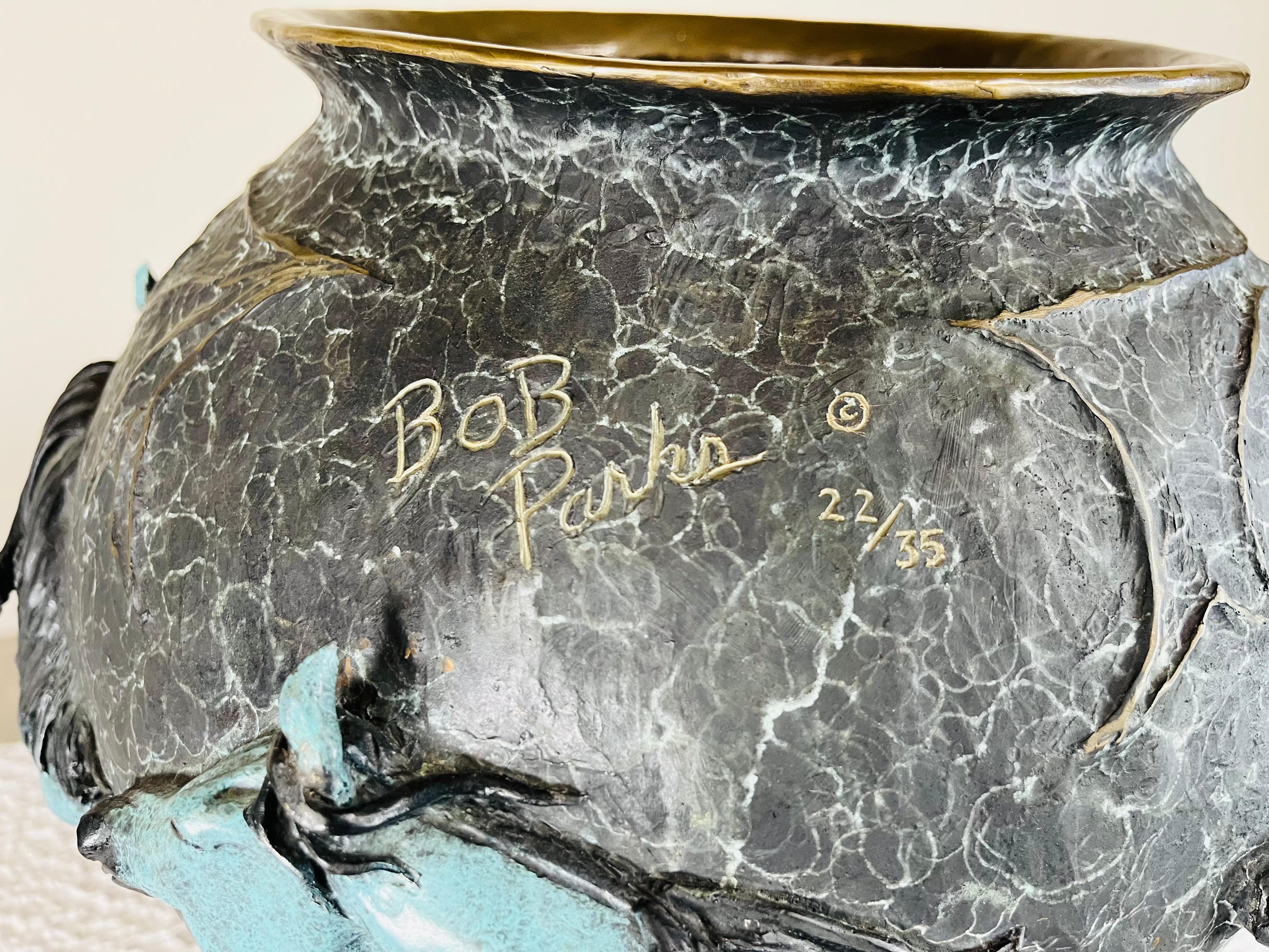 Stampato Vaso scultura oversize in bronzo occidentale 