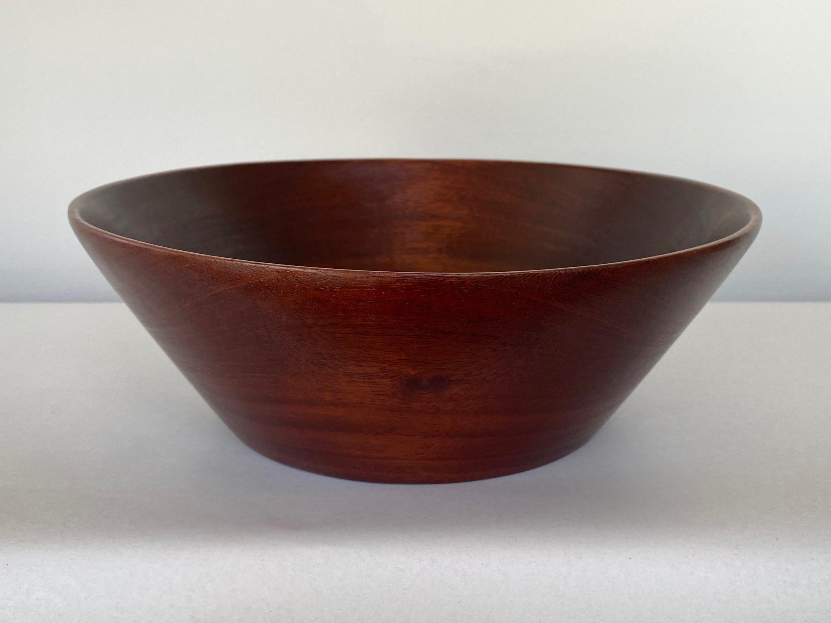 Bob Stocksdale Mahogany Turned Wood Bowl, Signed, 1960s For Sale 2