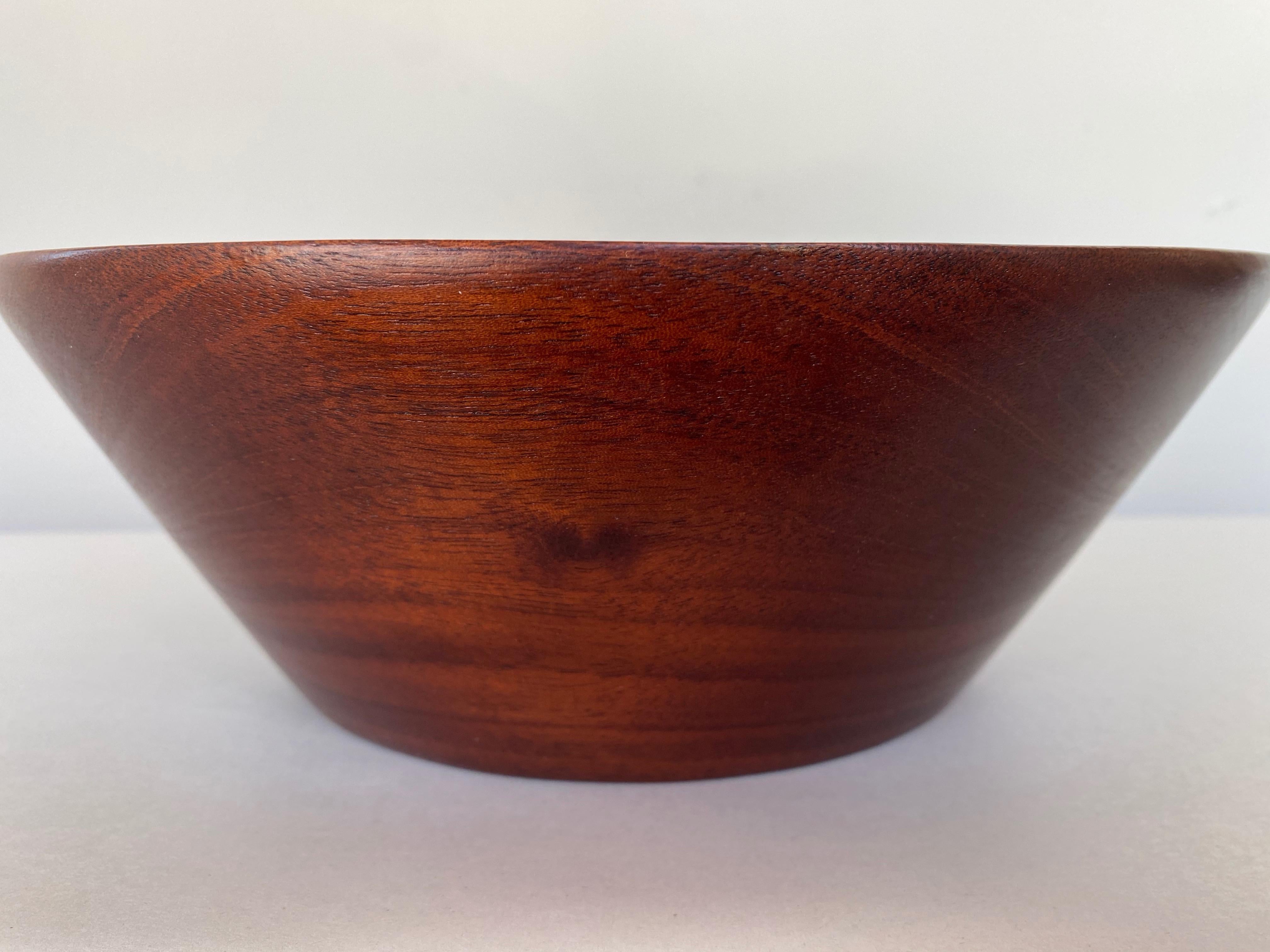 Bob Stocksdale Mahogany Turned Wood Bowl, Signed, 1960s For Sale 3