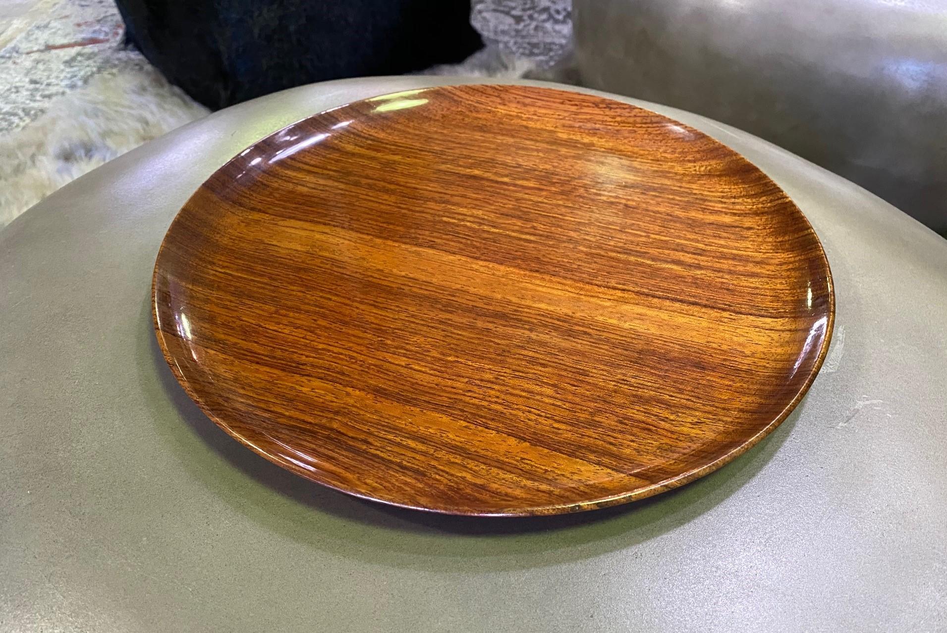 Bandeja de madera exótica torneada, moderna de mediados de siglo, firmada por Bob Stocksdale en venta 3