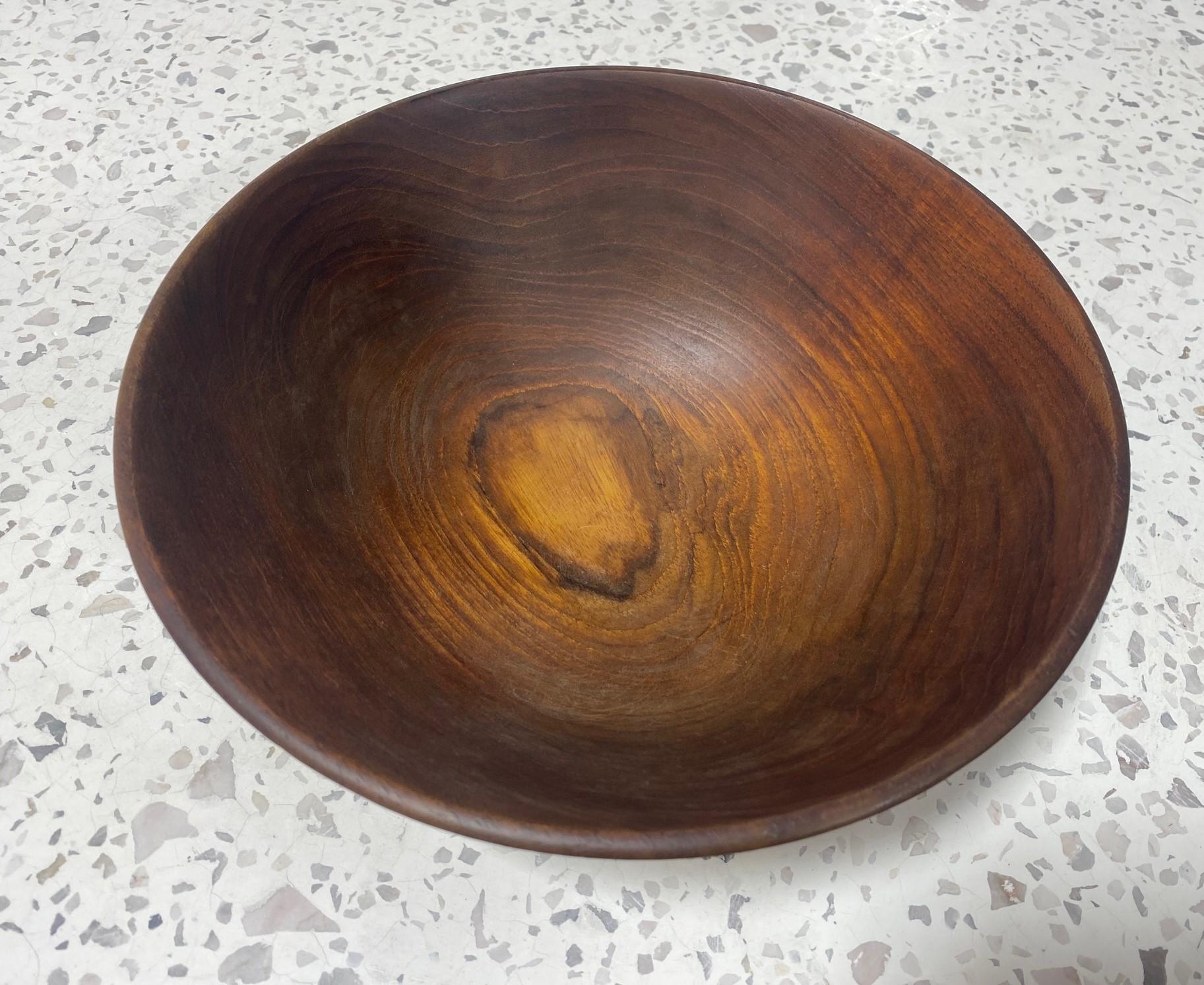 Hand-Crafted Bob Stocksdale Signed Mid-Century Modern Turned Teak Wood Large Art Bowl For Sale