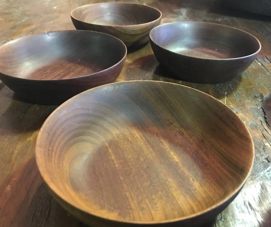 Bob Stocksdale Signed Set of Six Mid-Century Modern Wood Turned Bowls In Good Condition For Sale In Studio City, CA