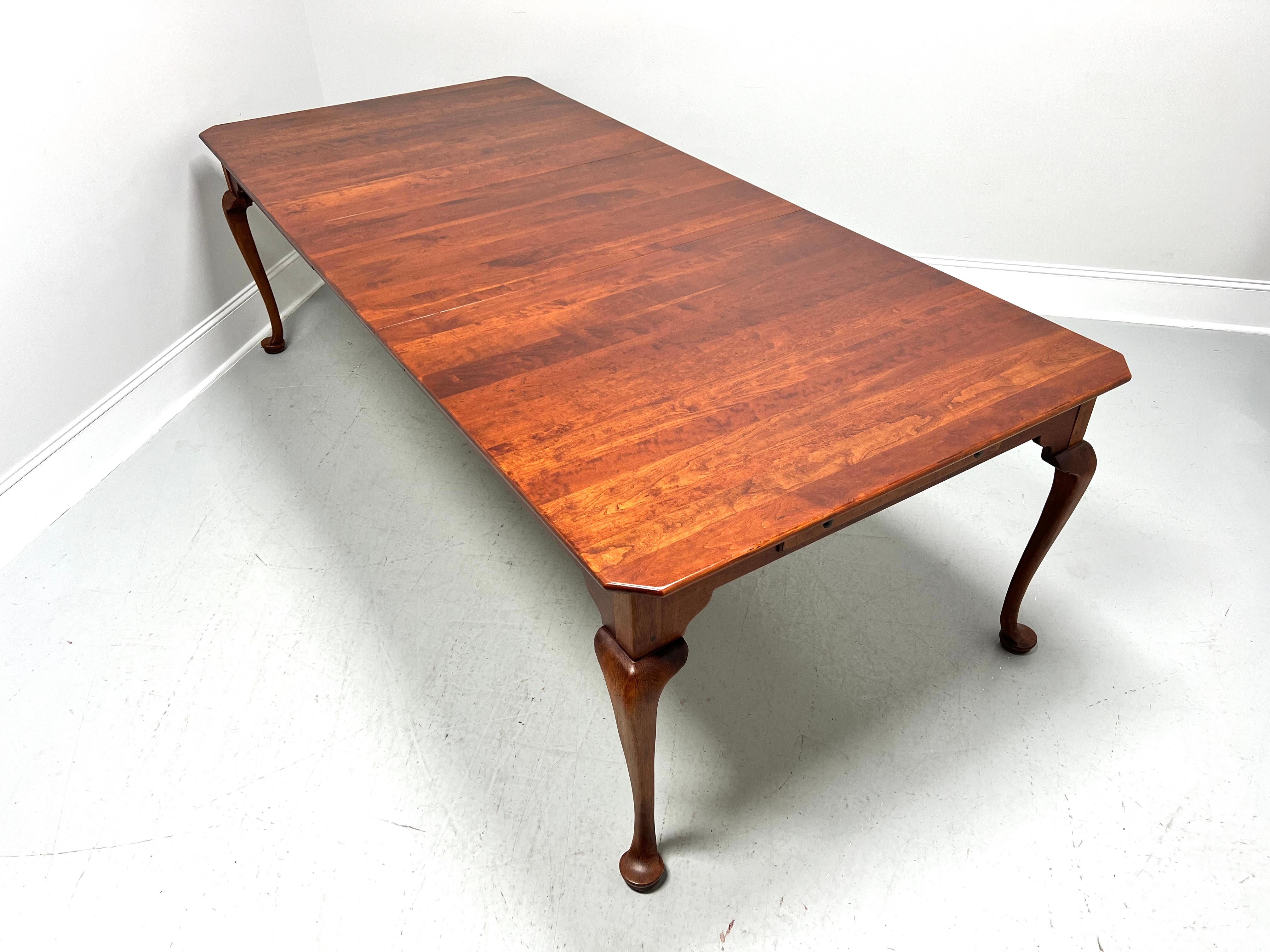 BOB TIMBERLAKE by Lexington Solid Cherry Queen Anne Farmhouse Dining Table In Good Condition In Charlotte, NC