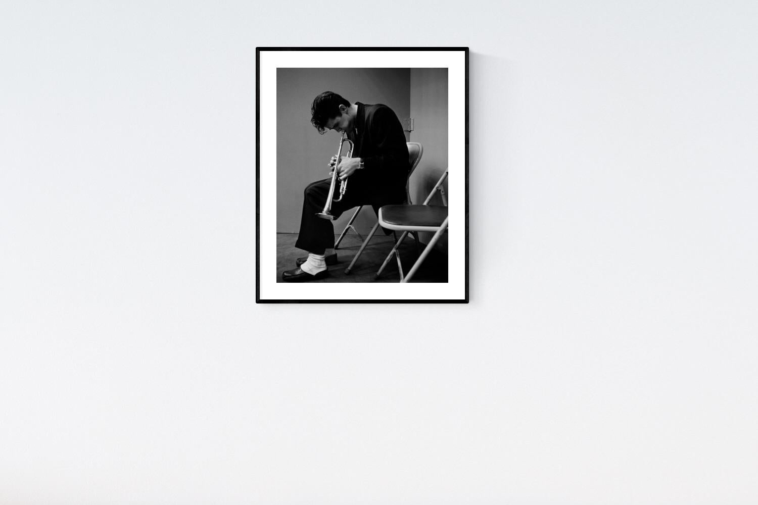 Chet Baker, 1953  - Bob Willoughby (photographie de portrait) en vente 1