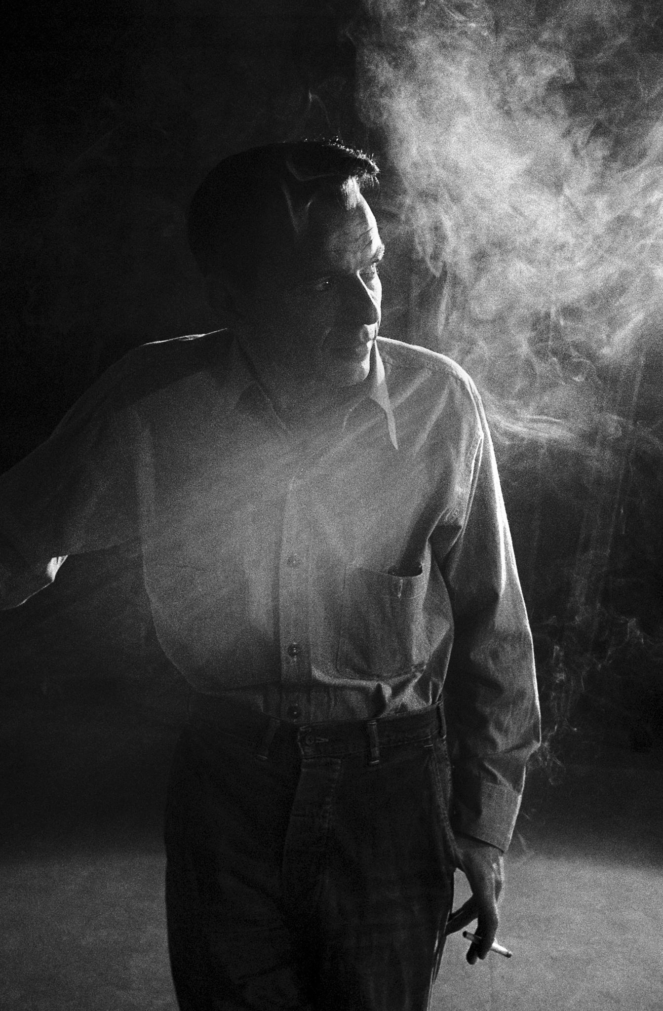 Frank Sinatra, 1955 - Bob Willoughby (photo de portrait)
Expédition possible dans le monde entier
Signé par Christopher Willoughby, exécuteur testamentaire, portant le titre et les informations relatives au droit d'auteur du photographe, numéroté et