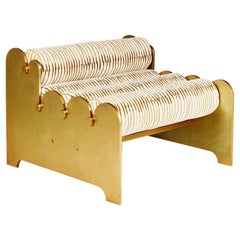 Chaise Bobbin, chaise contemporaine en aluminium anodisé laiton pour intérieur/extérieur par Laun