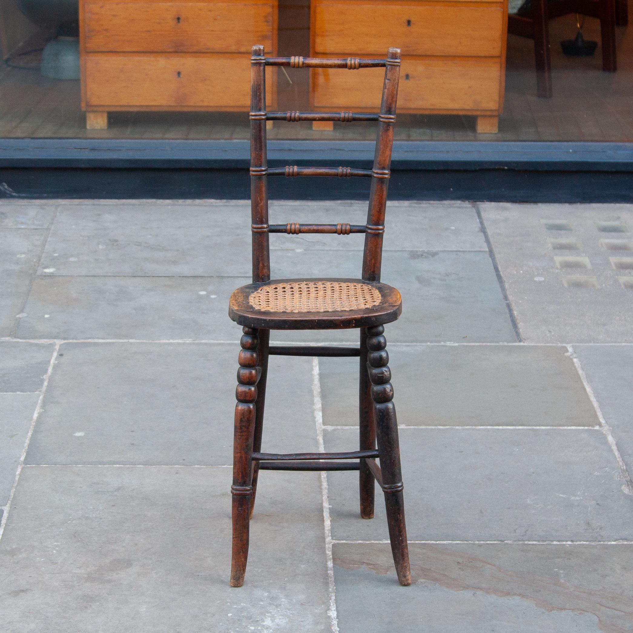 Bobbin Correctional Chair, britischer Stuhl, um 1880 (Spätes 19. Jahrhundert) im Angebot