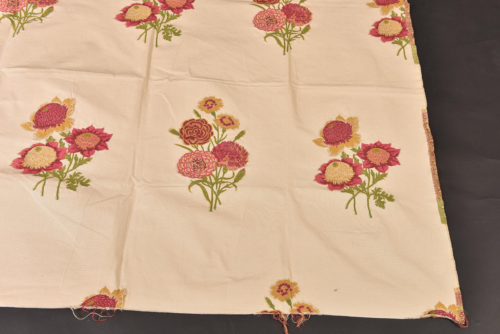 French Bobbin Remnant Fabric with Flowers in Relief  For Sale