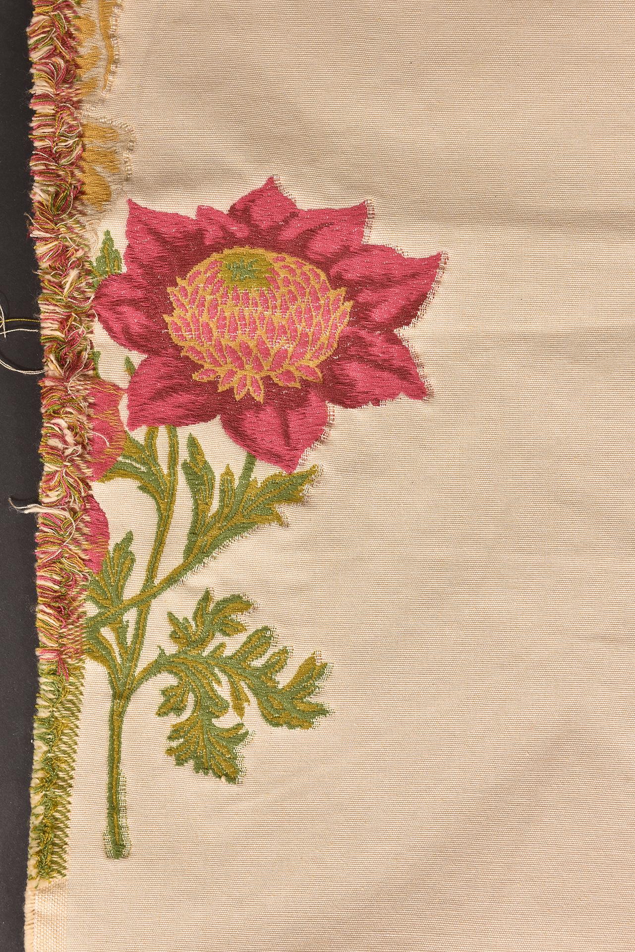 20th Century Bobbin Remnant Fabric with Flowers in Relief  For Sale