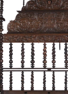 Bobbin lace bed made of Noble Wood - 17th century