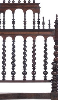 Bobbin lace bed made of Noble Wood - 17th century