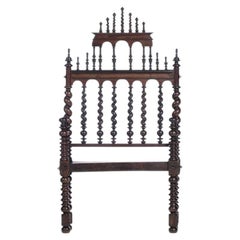 Bobbin lace bed made of Noble Wood - 17th century