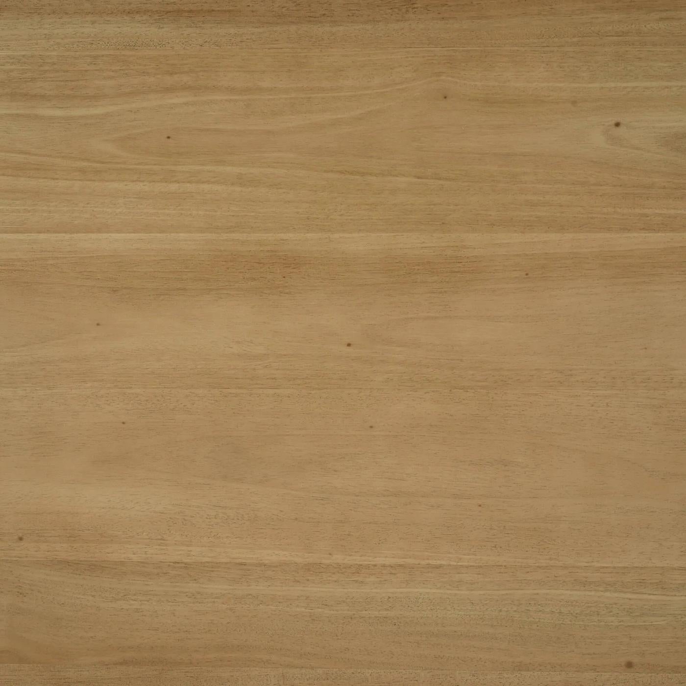 Couchtisch mit geklöppelten Beinen in Obstholzoptik (21. Jahrhundert und zeitgenössisch) im Angebot