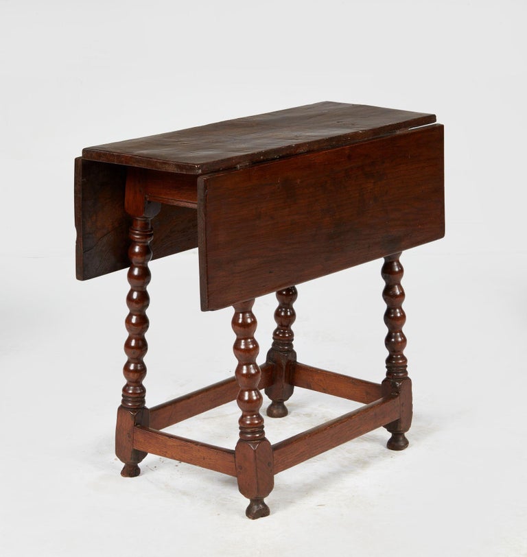 Bobbin Turned Drop Side Table For Sale at 1stDibs
