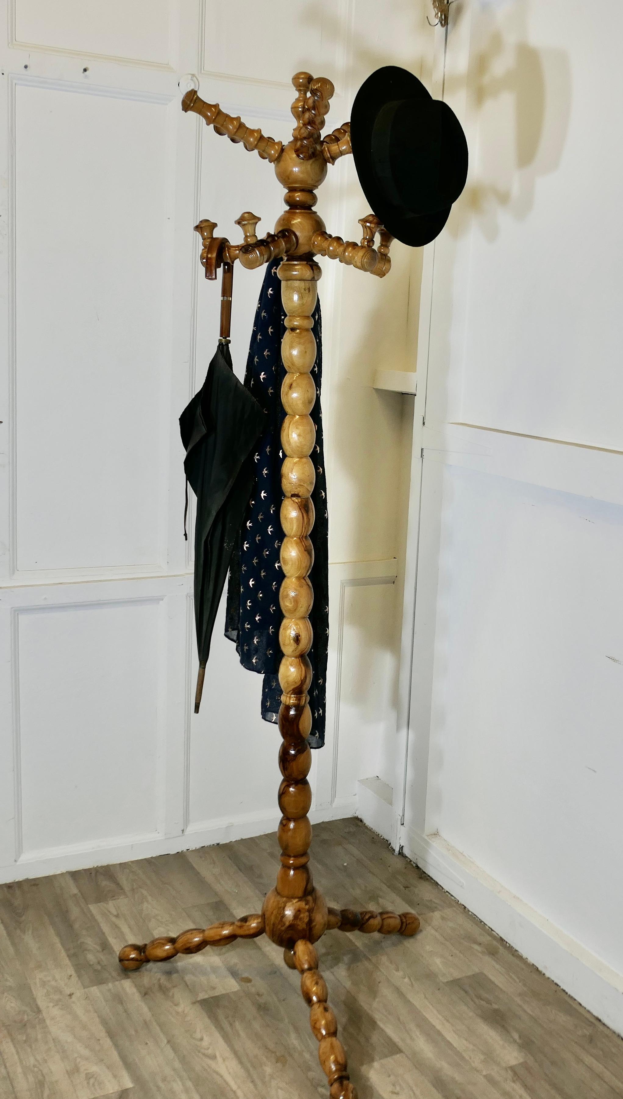 Bobbin Turned Yew Wood Hall Stand for Hats Coats and Umbrellas For Sale 4