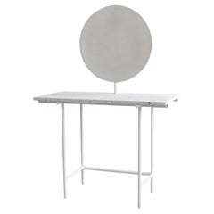 Tavolo e specchio Boberella di LLOT LLOV