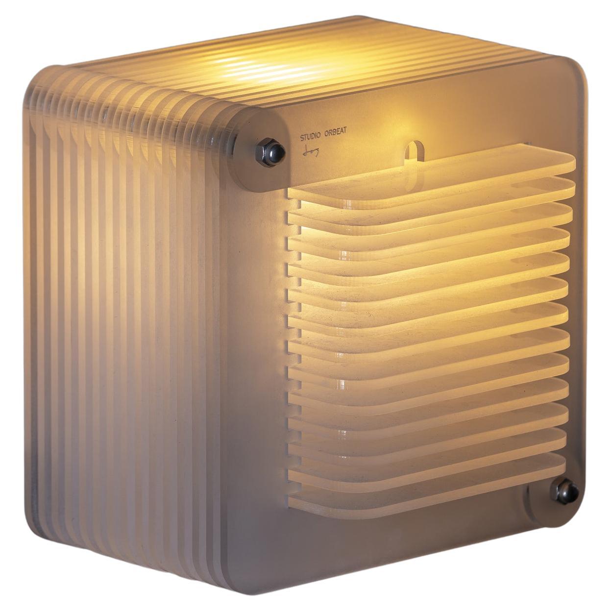 Bobina Acrylic Table Lamp by Studio Orbeat in vendita