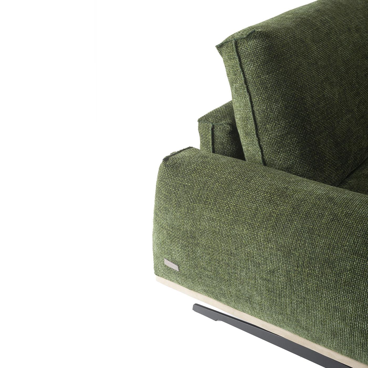 Boboli green sofa by Mantellassi 1926 In New Condition For Sale In Milan, IT