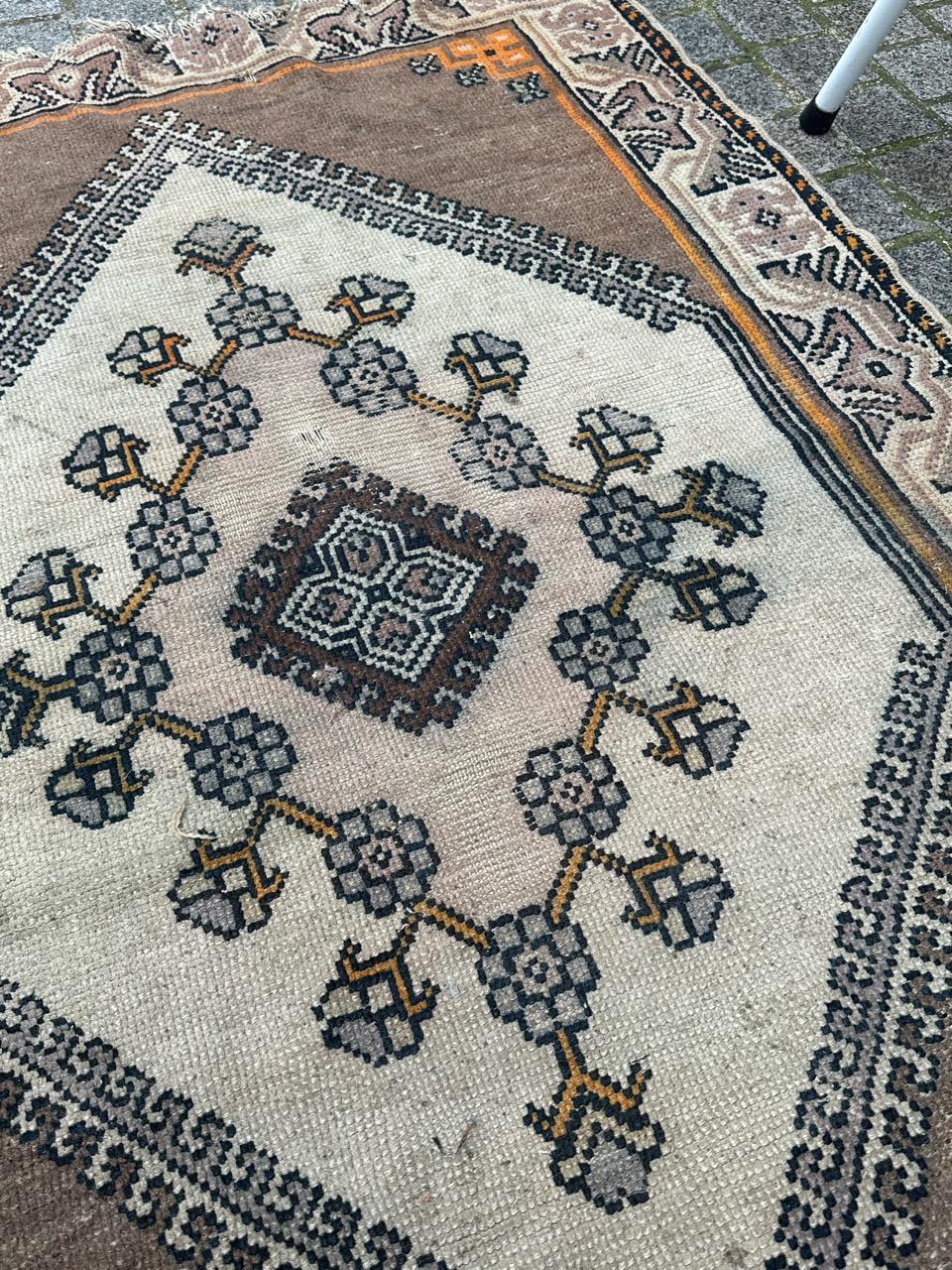 Bobyrug Nice vintage Tunisian kairouan rug For Sale 9